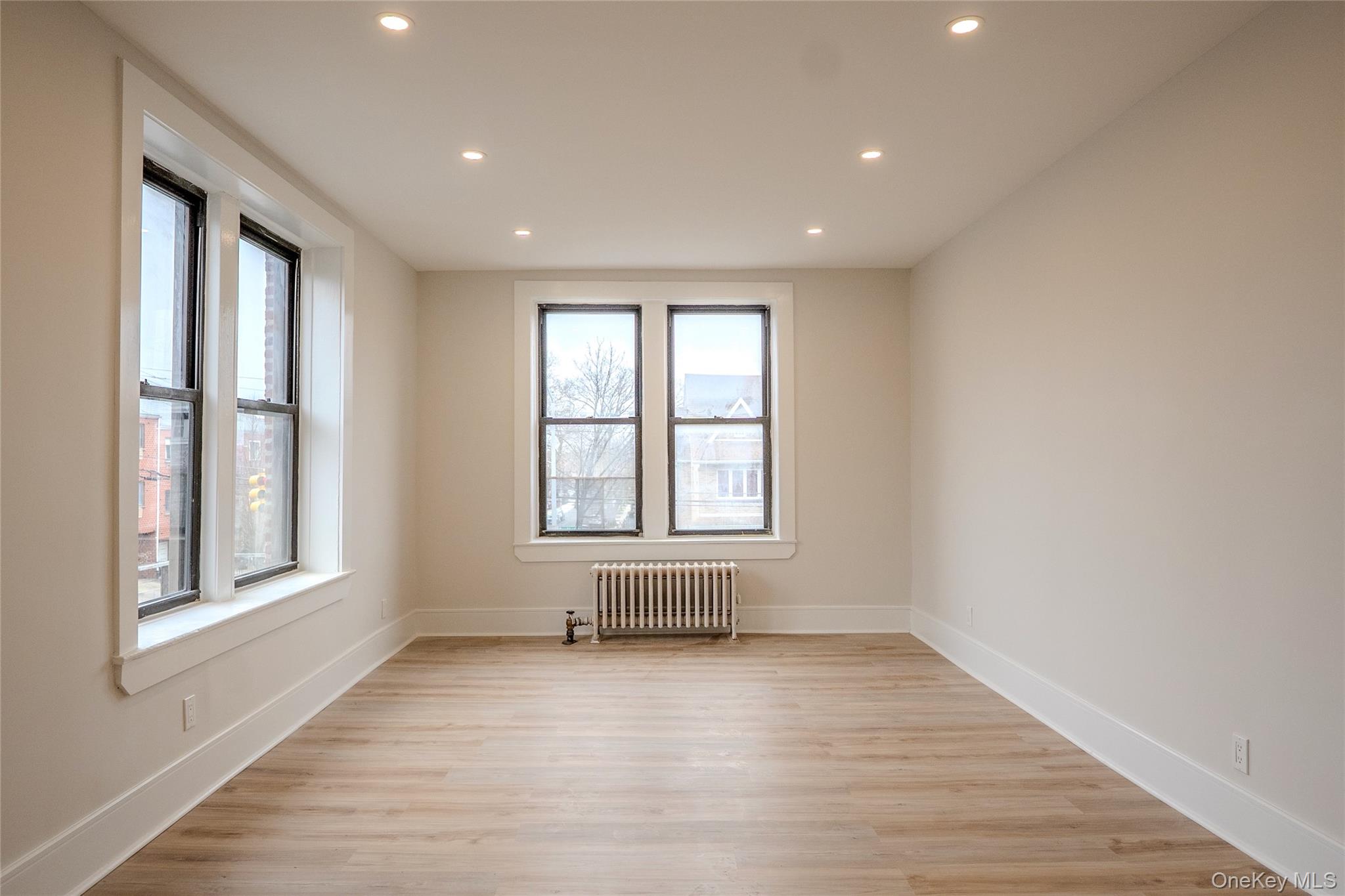 155-17 Sanford Avenue 5b Property Photo 7