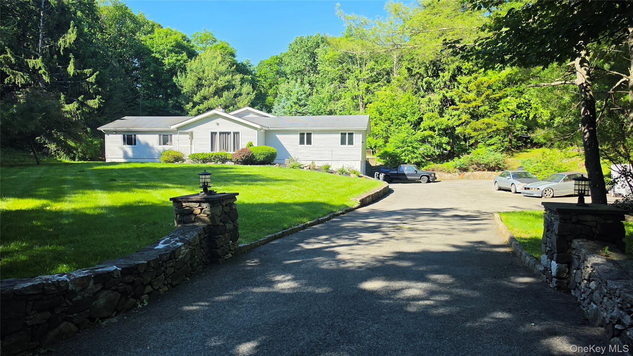 54 Allapartus Road Property Photo 1