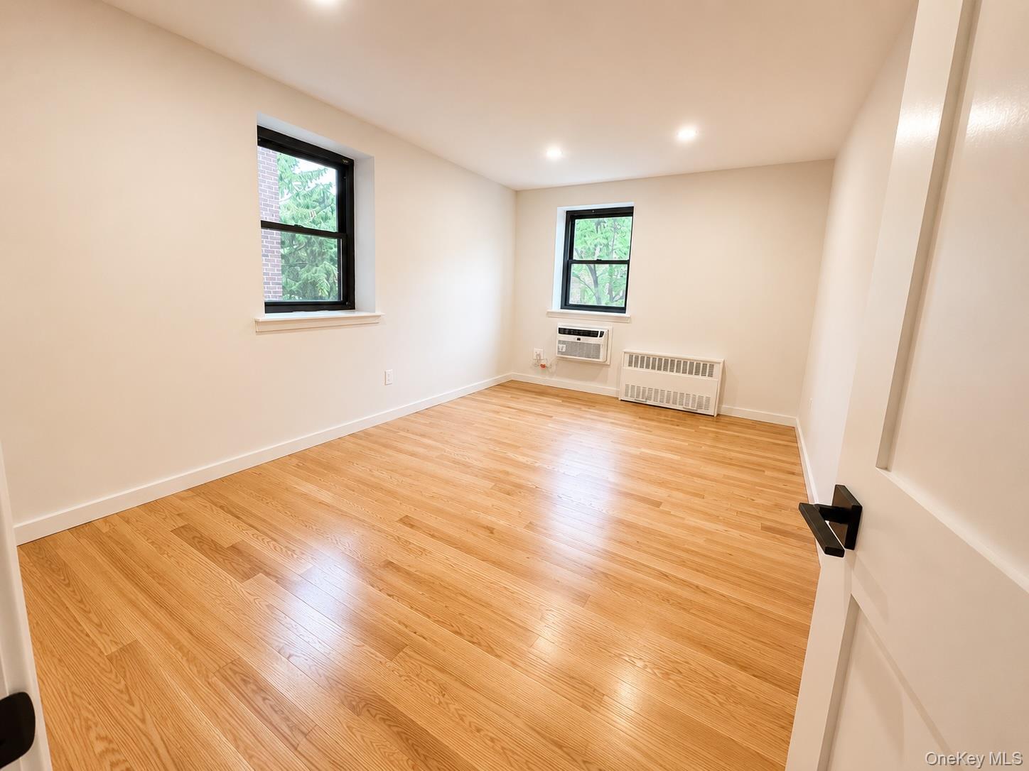86-10 151st Avenue 3e Property Photo 6