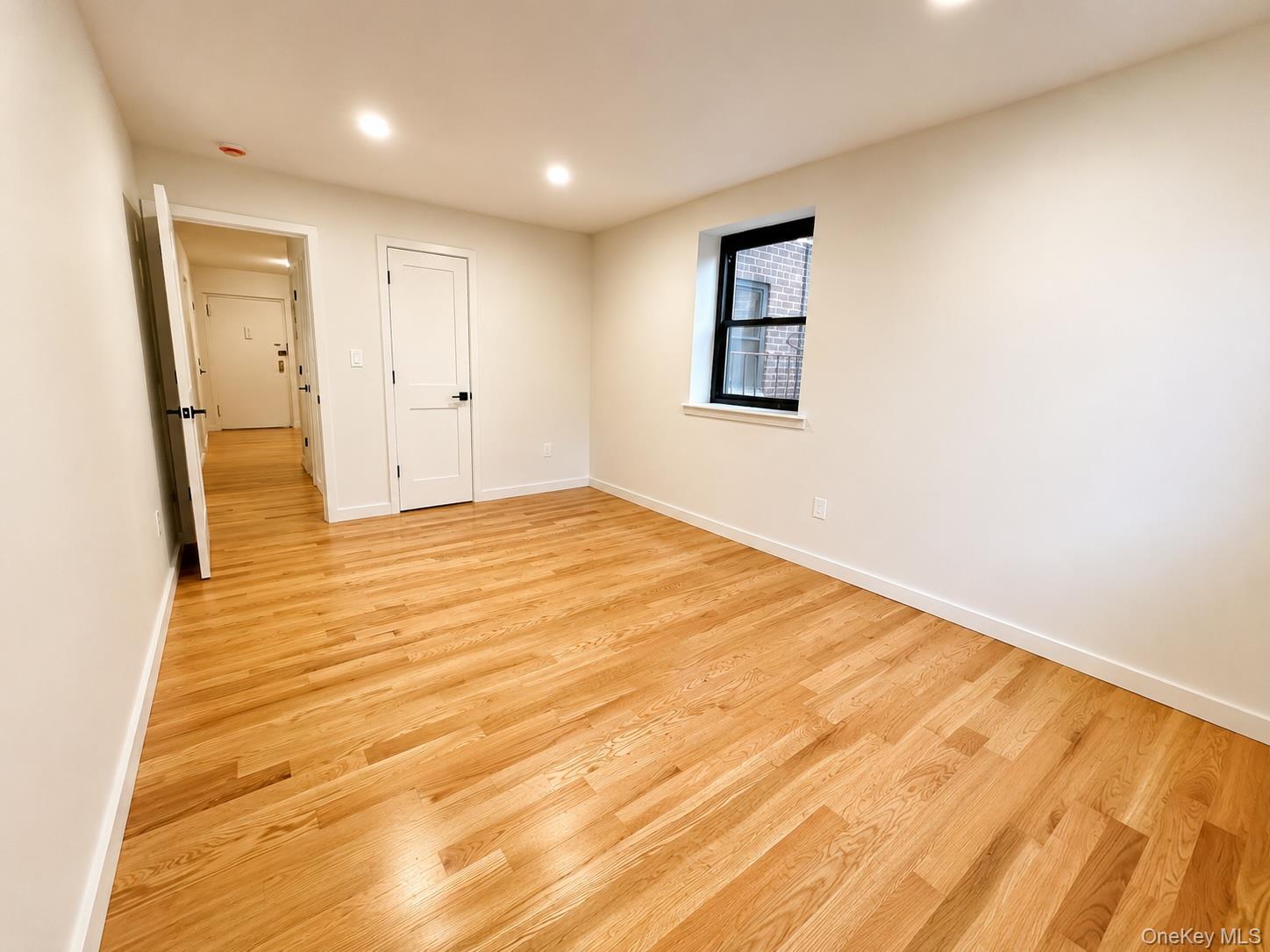 86-10 151st Avenue 3e Property Photo 7