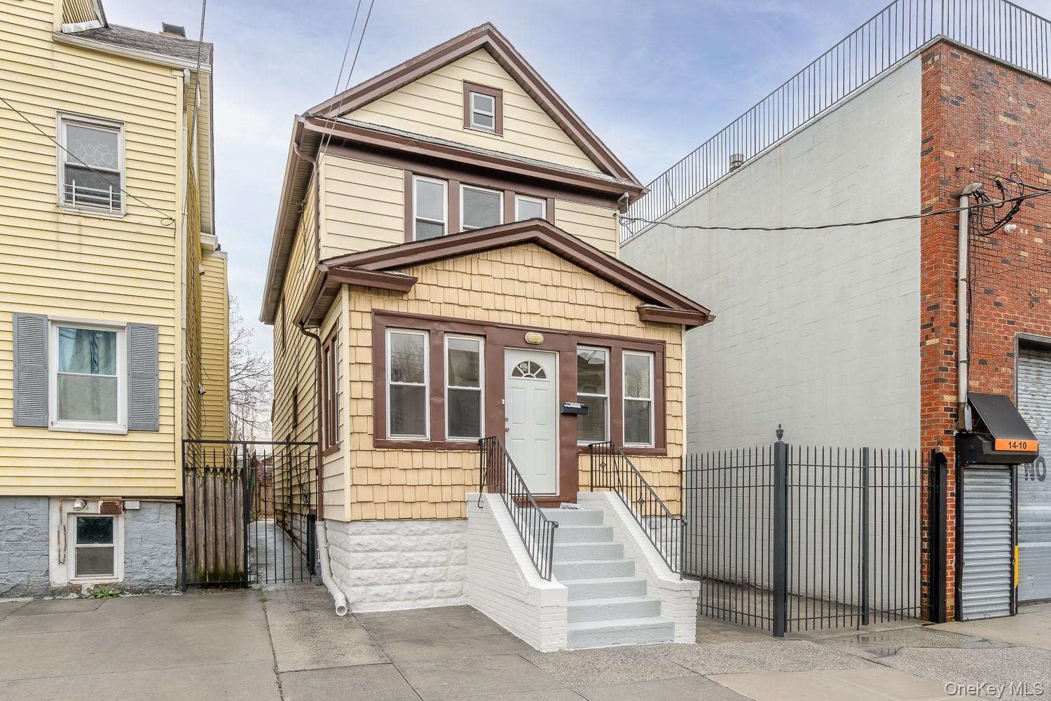 1414 114th Street Property Photo 2