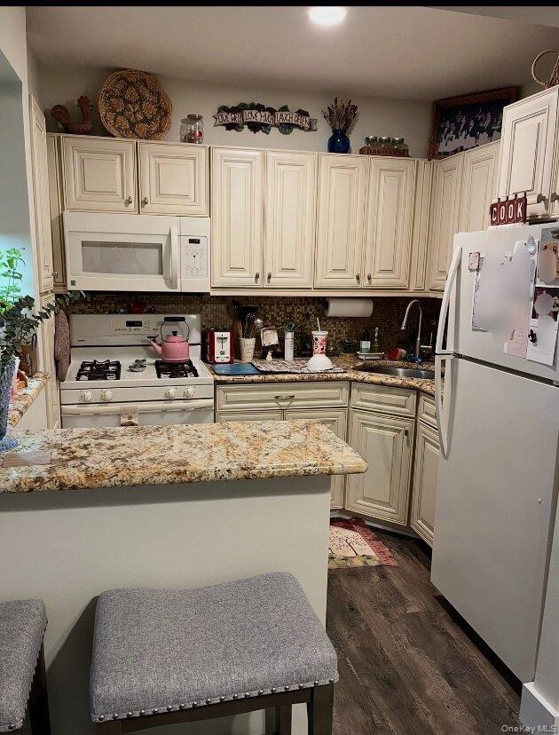 210 E Broadway 6j Property Photo 6