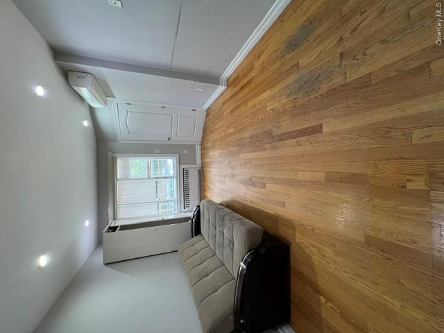 6324 Saunders Street 2 Property Photo 4