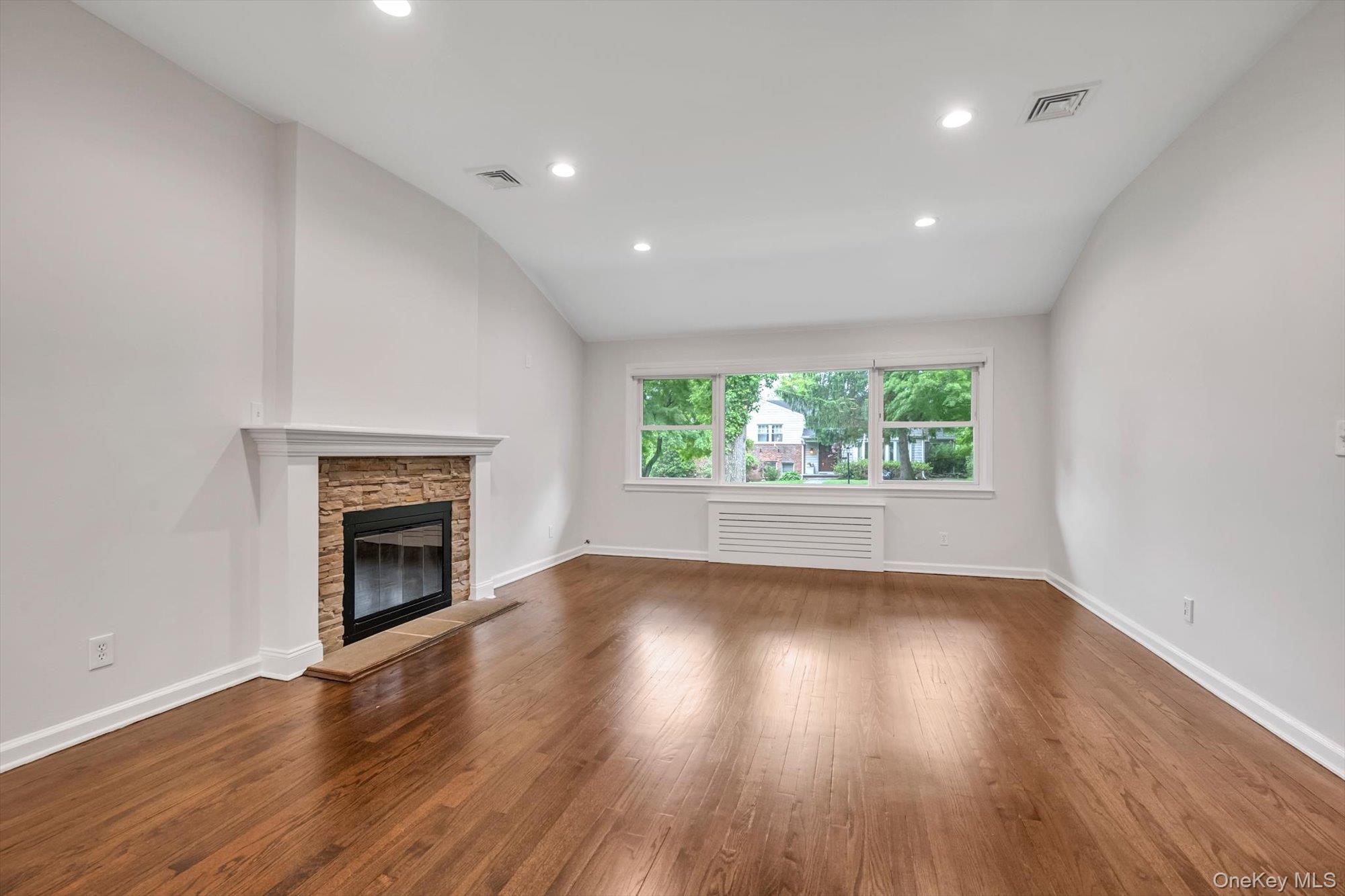 18 Pine Drive Property Photo 3