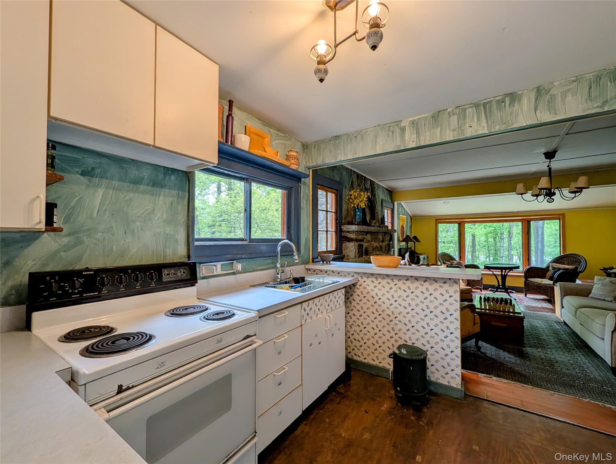 628 Lake Shore Drive Property Photo 16