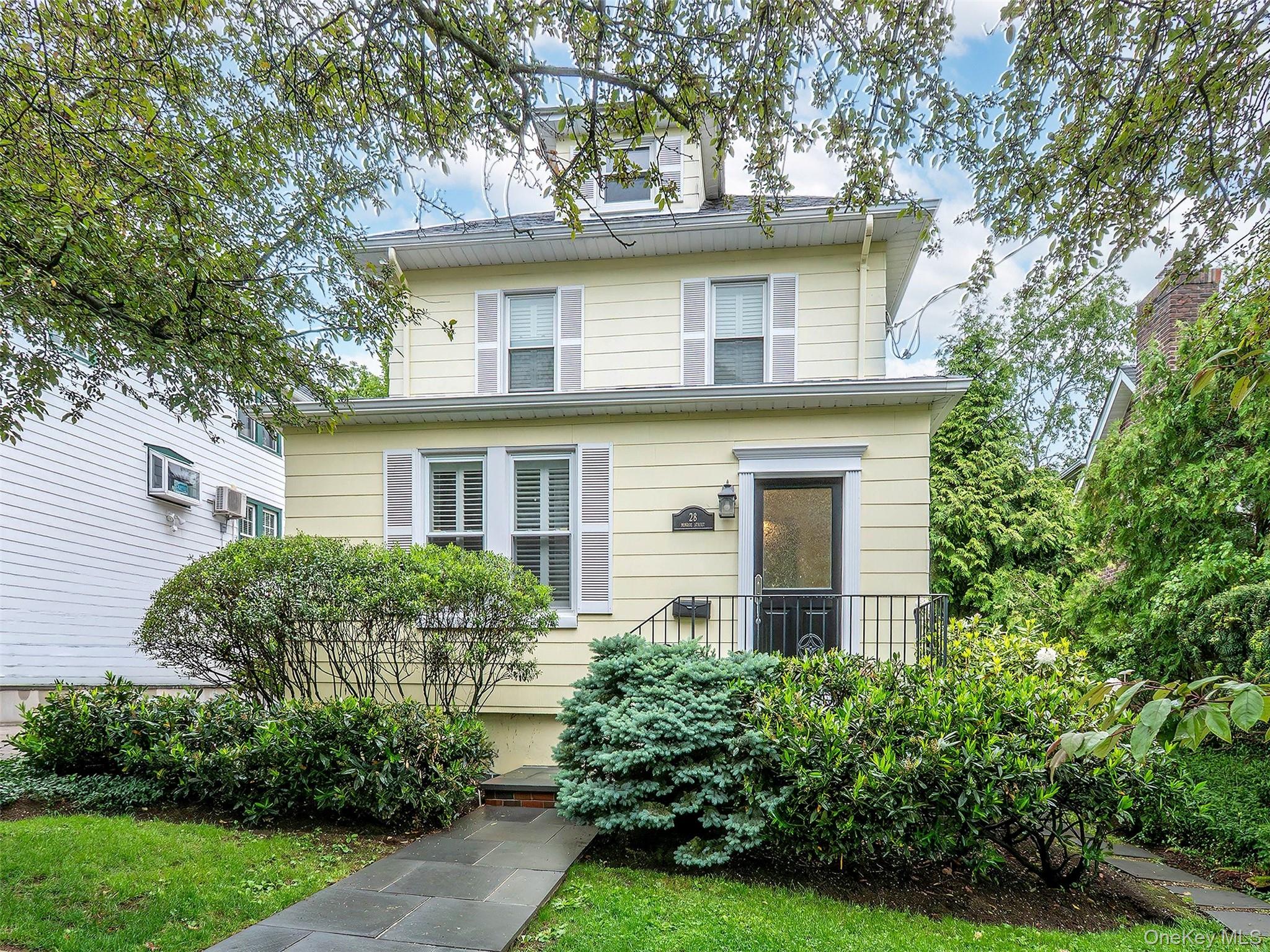 28 Monroe Street Property Photo 1
