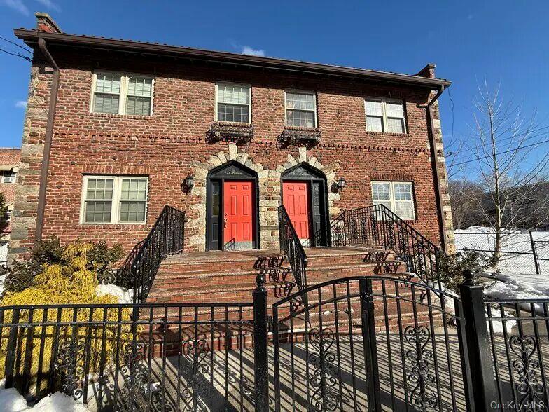 421-423 S Fulton Property Photo 1