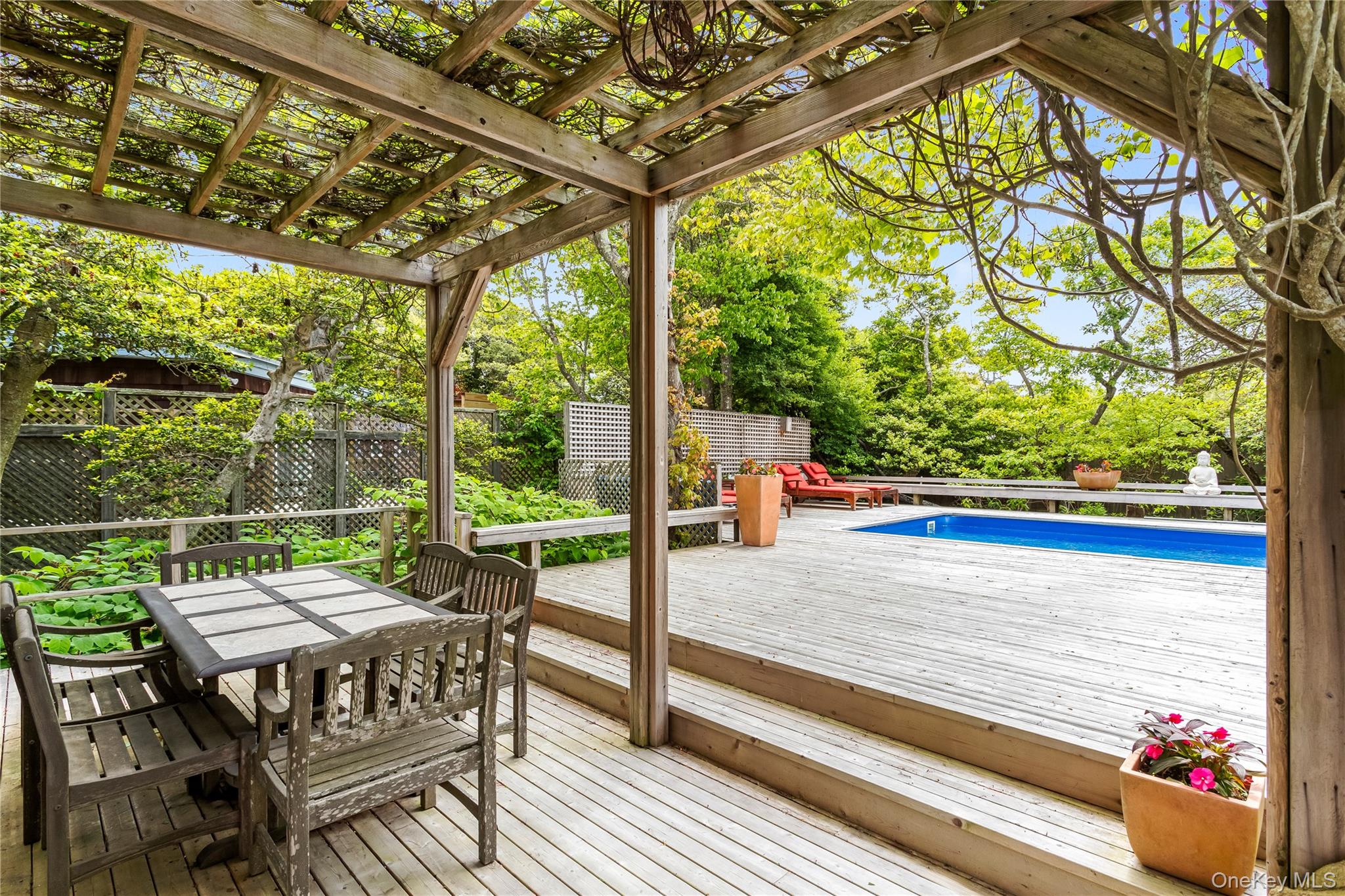 293 Bay Property Photo 1