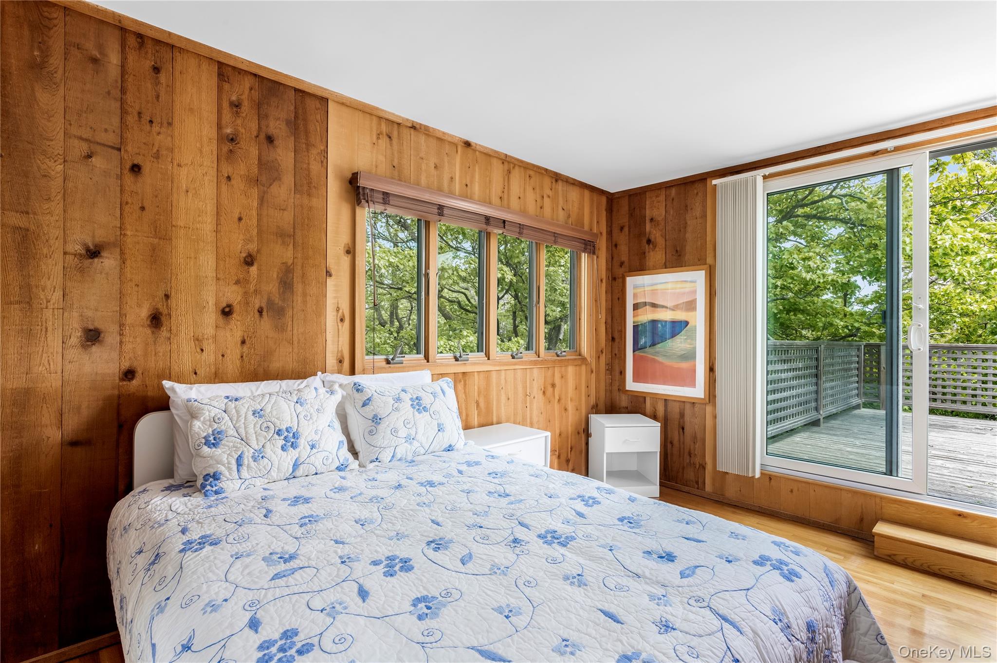 293 Bay Property Photo 13