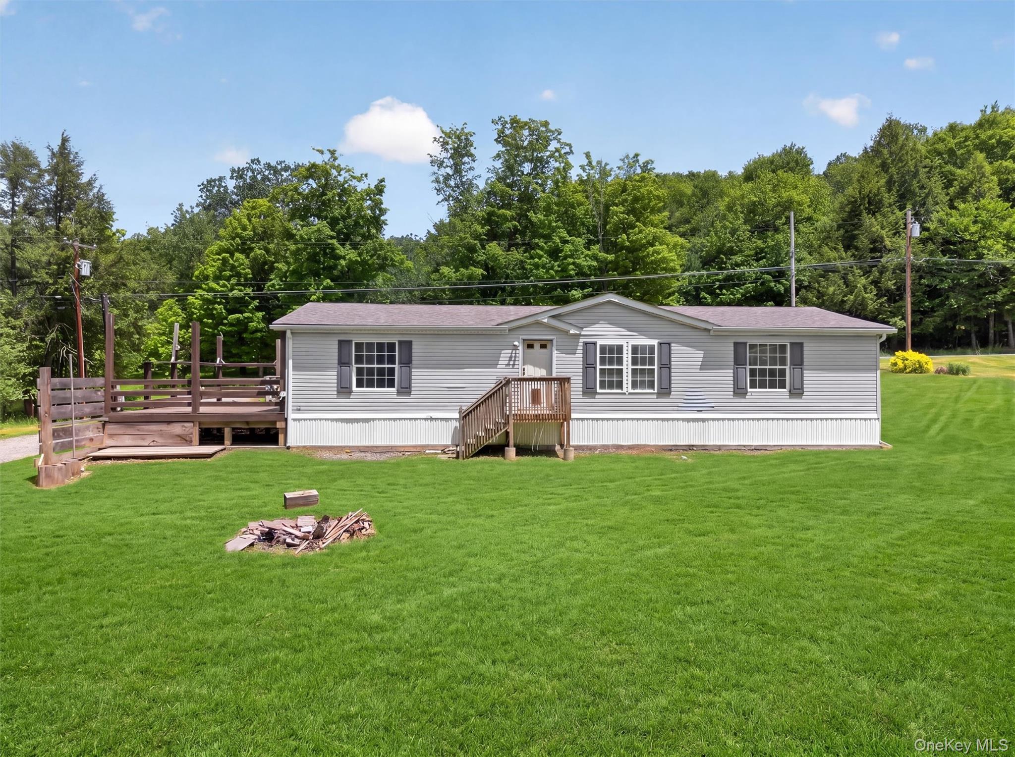 180 Bernas Road Property Photo 1