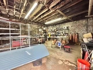 365 E 197th Street Property Photo 31
