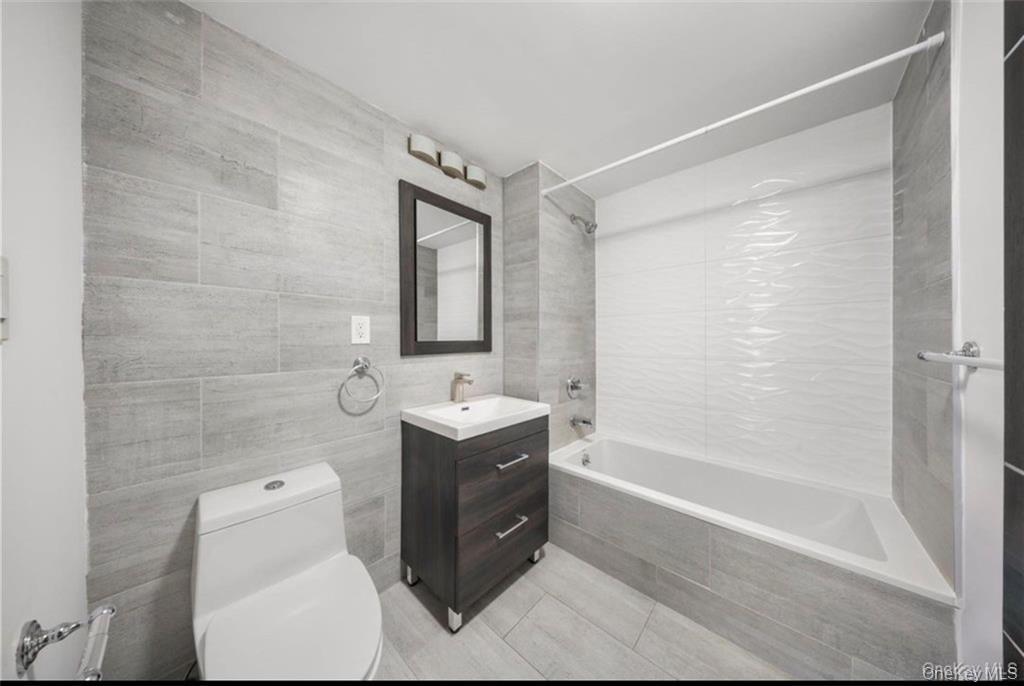 7009 45th Avenue 9e Property Photo 11