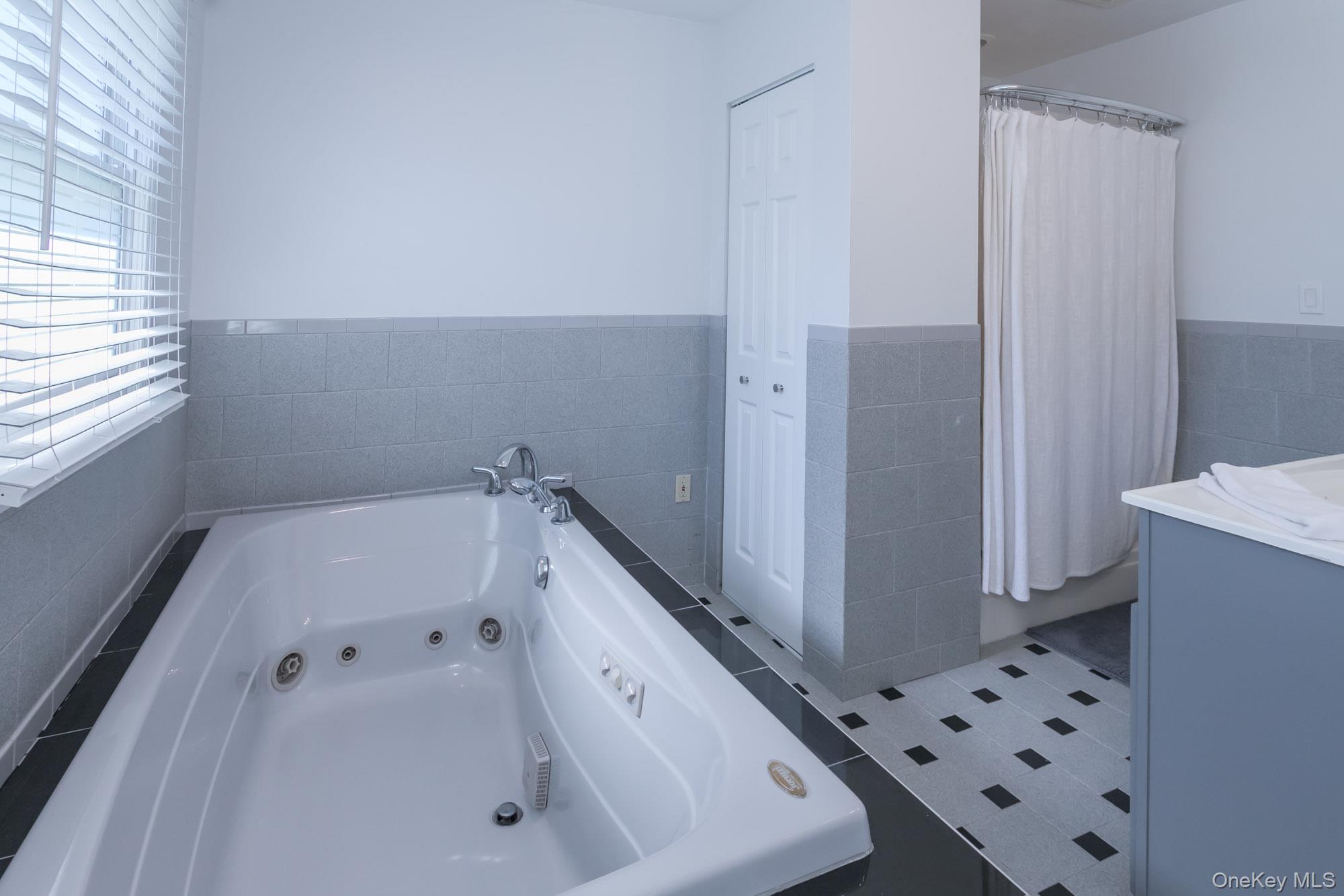 12 Midland Avenue Property Photo 20