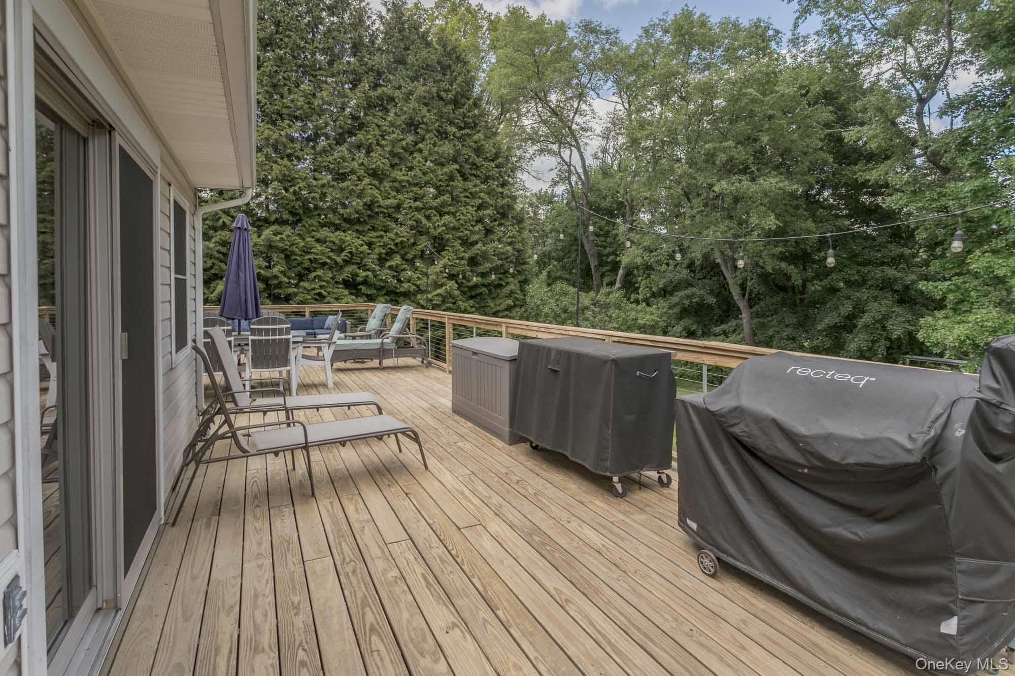 12 Midland Avenue Property Photo 31