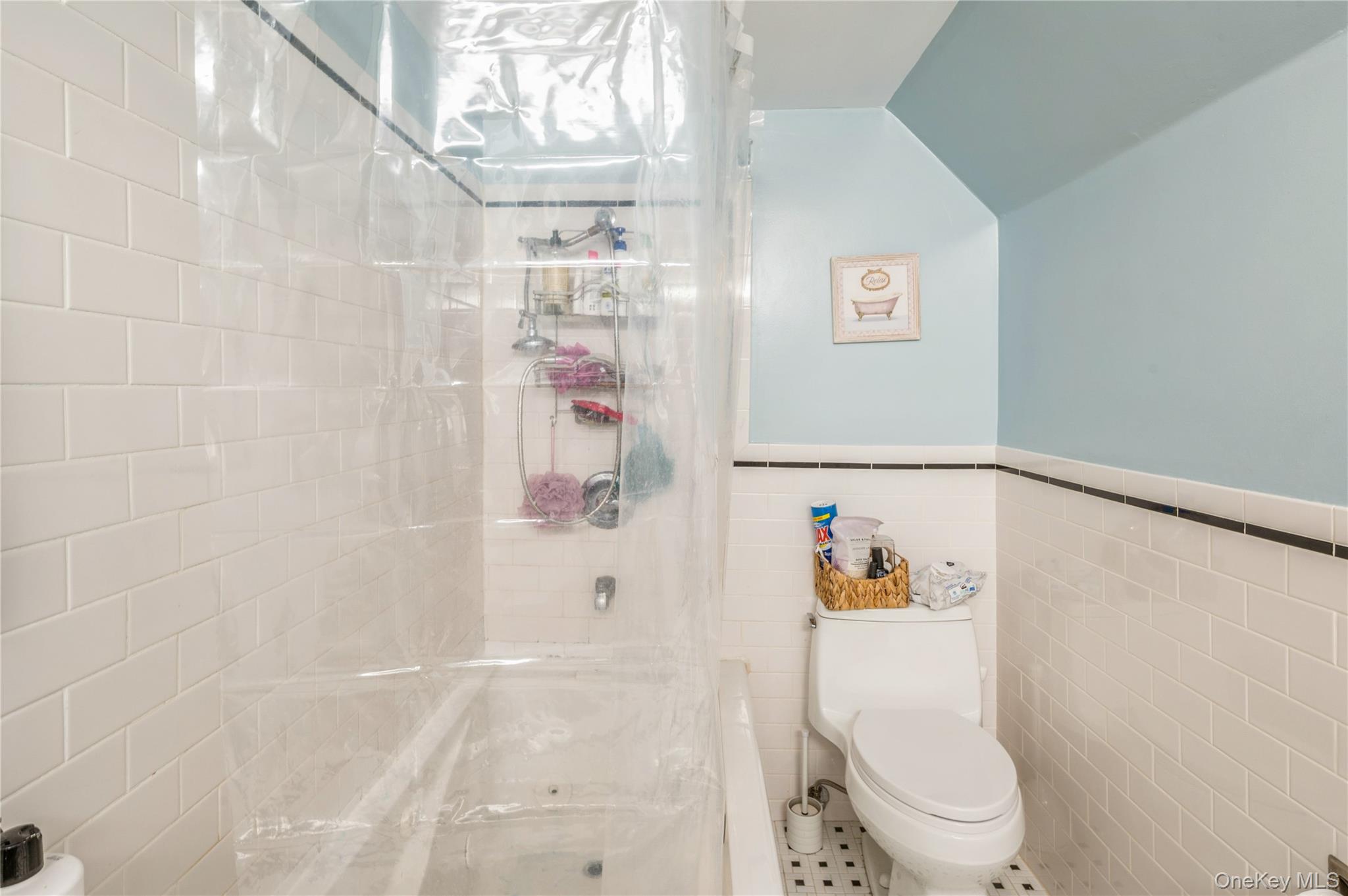 785 Warburton Avenue Property Photo 19