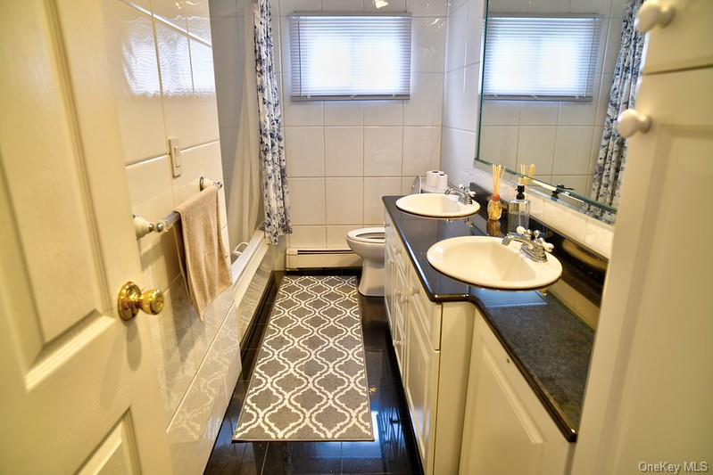 18 Bailey Avenue Property Photo 11