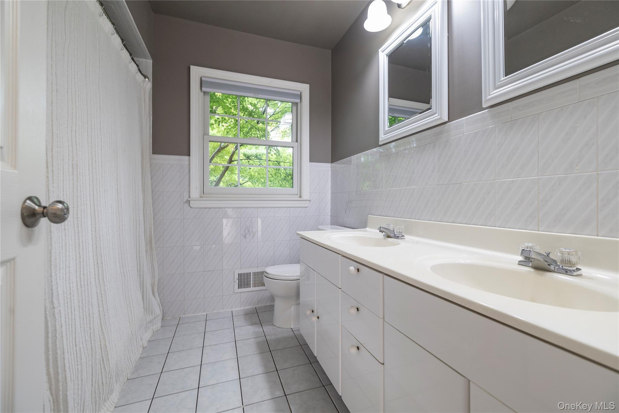 6 Blenheim Court Property Photo 19
