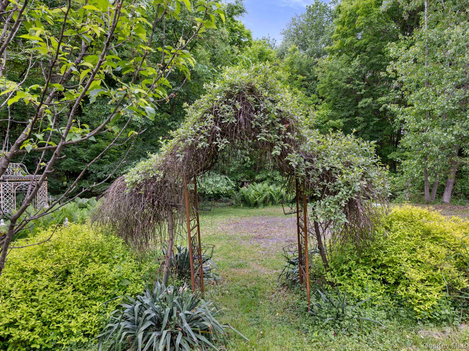 80 S Ohioville Road Property Photo 35