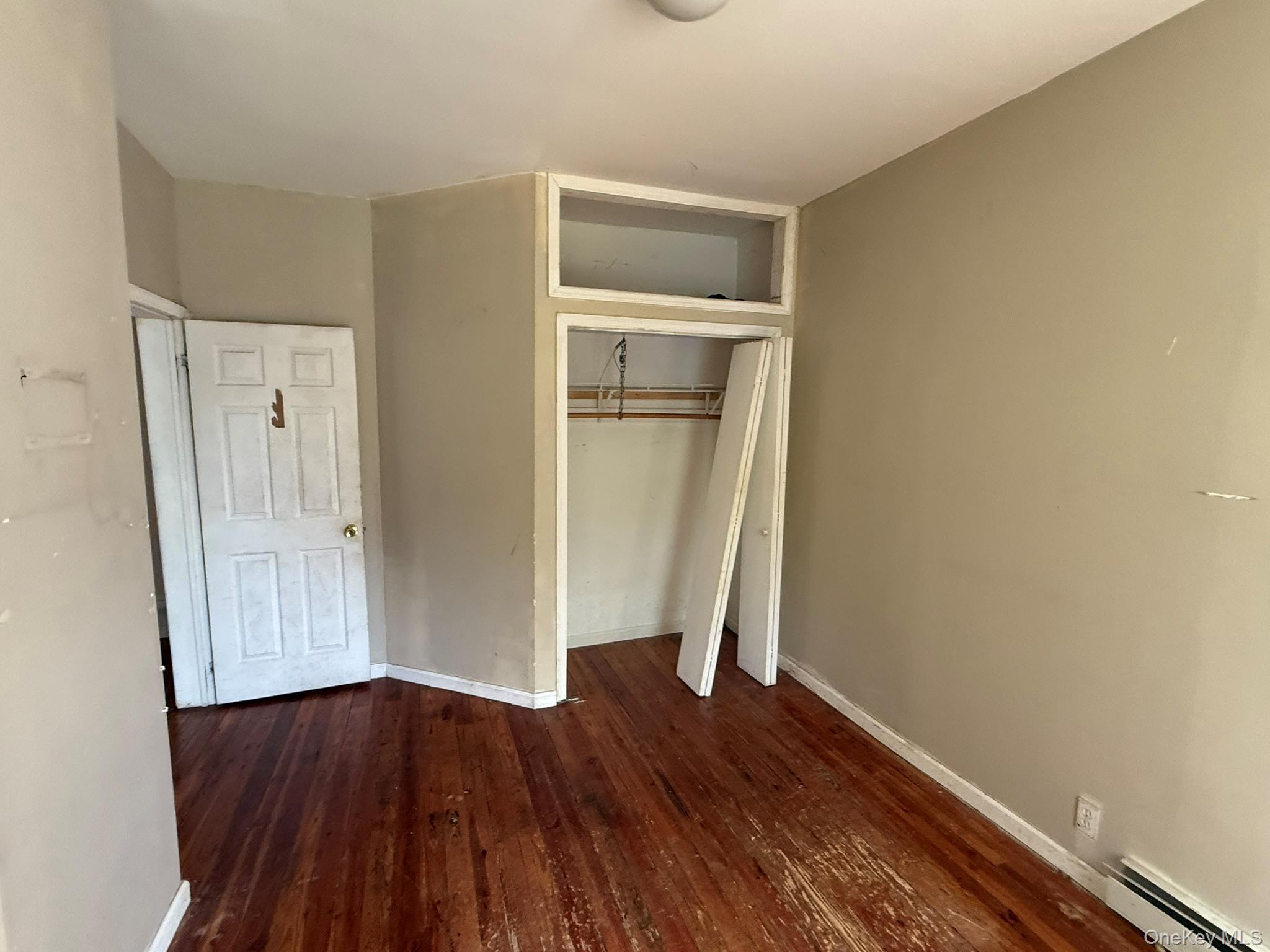740 E 218th Street Property Photo 10