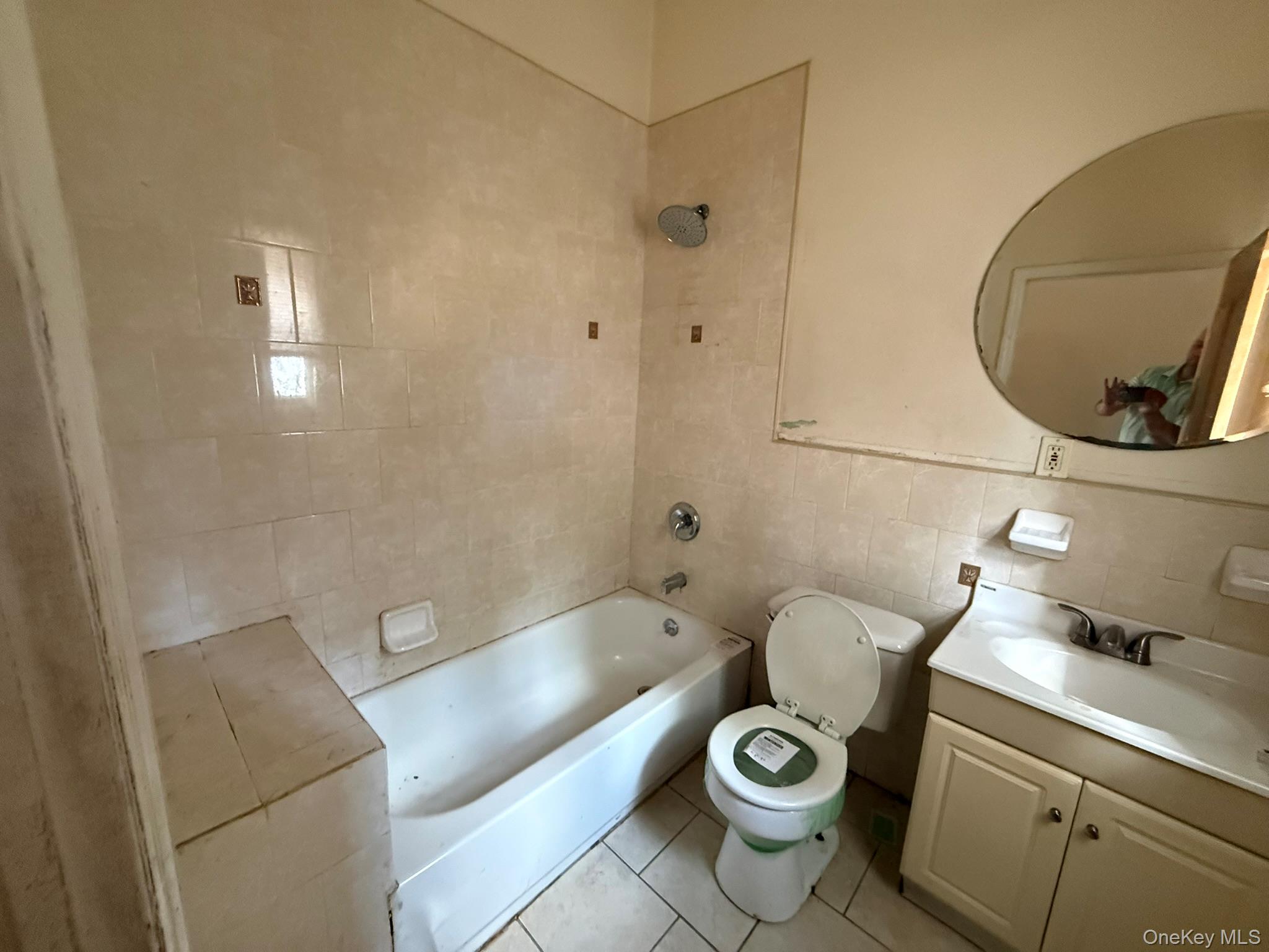 740 E 218th Street Property Photo 15
