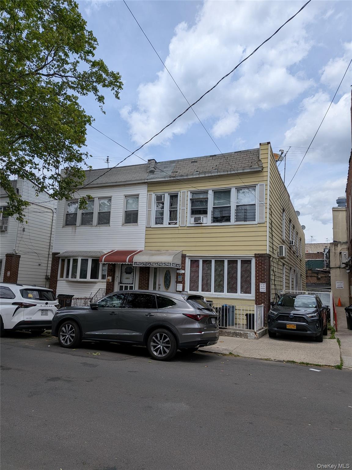 1655 78th Street Property Photo 2