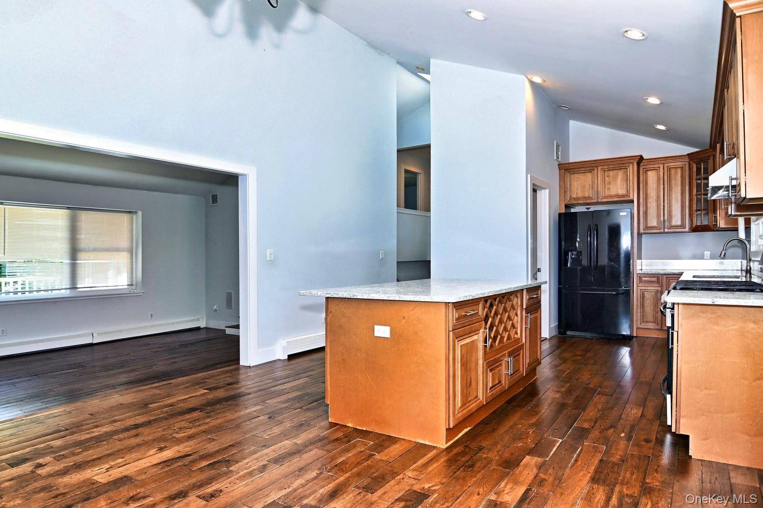 21 Sunset Avenue Property Photo 2