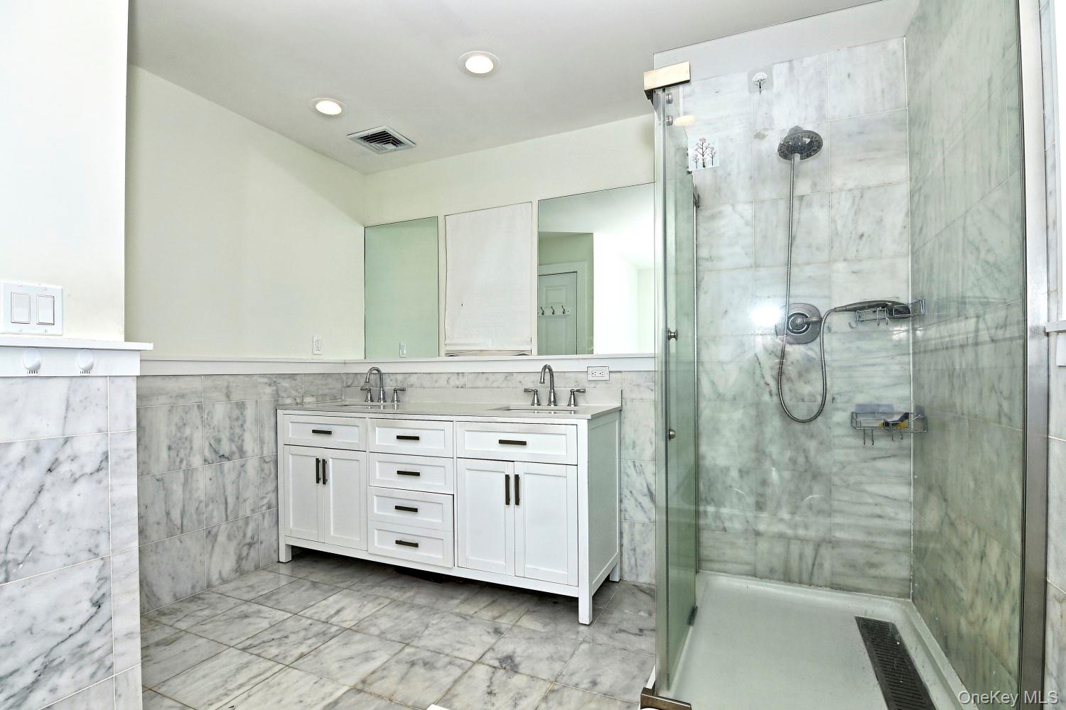 21 Sunset Avenue Property Photo 12