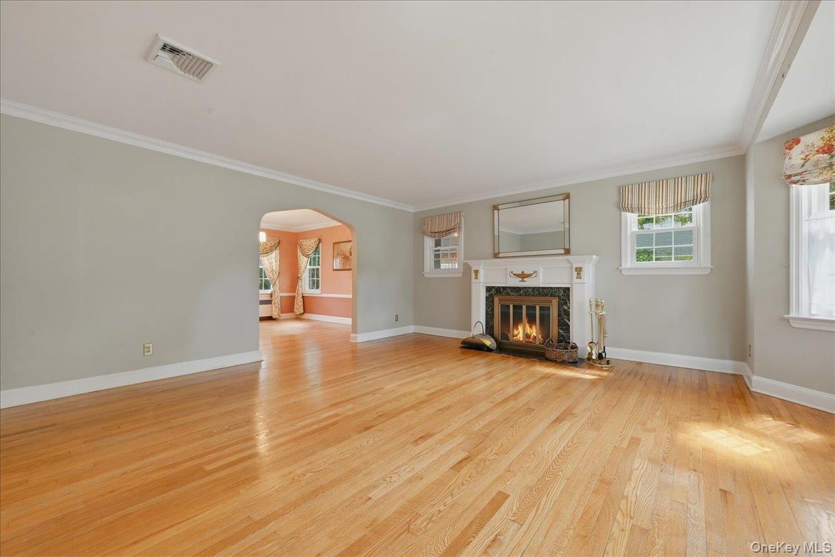 225 Crocus Avenue Property Photo 5