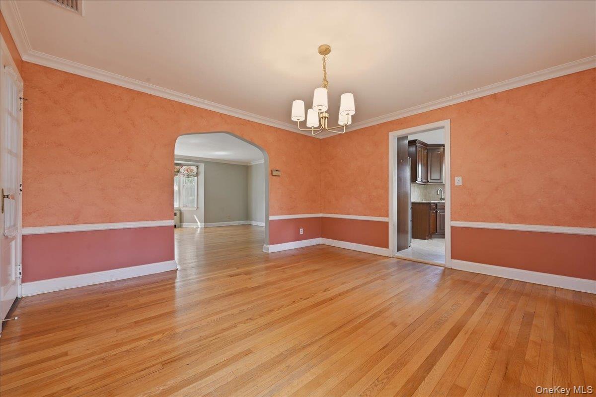 225 Crocus Avenue Property Photo 11