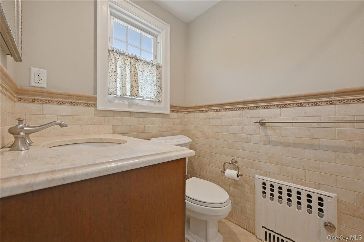 225 Crocus Avenue Property Photo 28