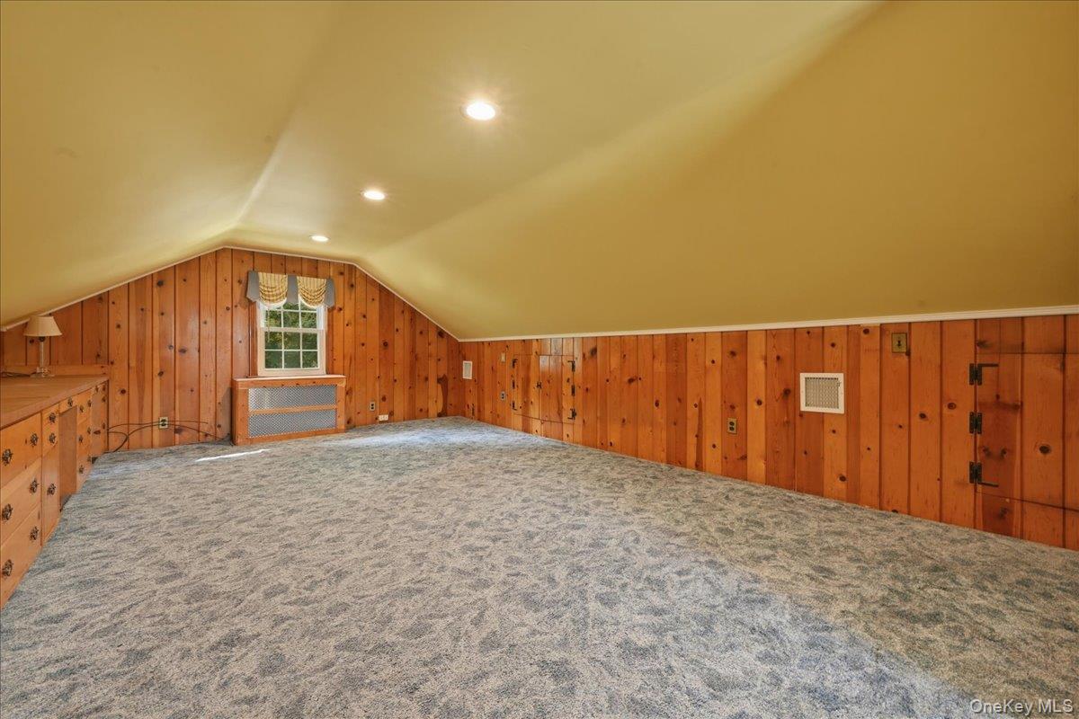 225 Crocus Avenue Property Photo 29