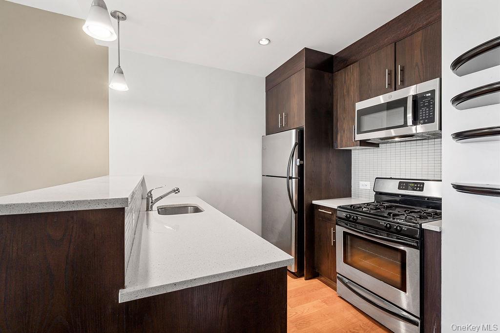140-21 32nd Avenue 6a-n Property Photo 11