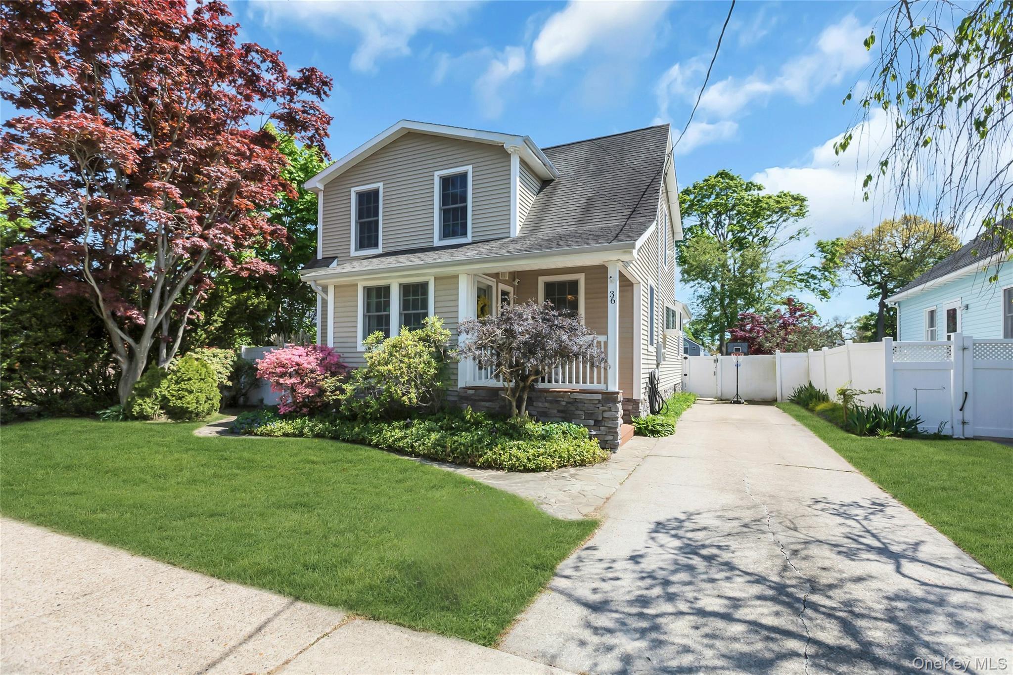 36 Richard Avenue Property Photo 3