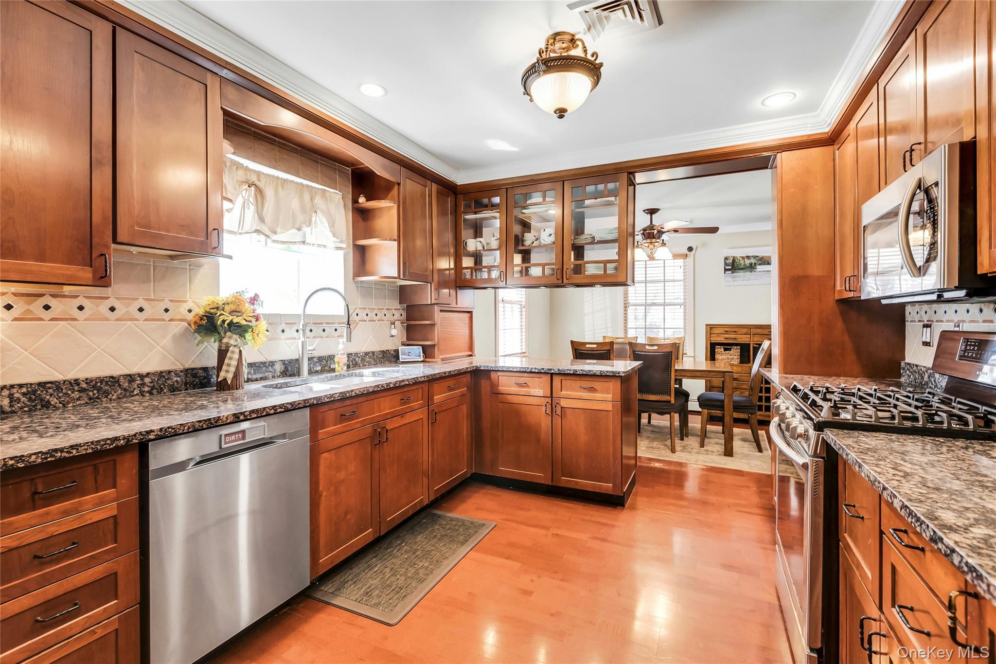 36 Richard Avenue Property Photo 13