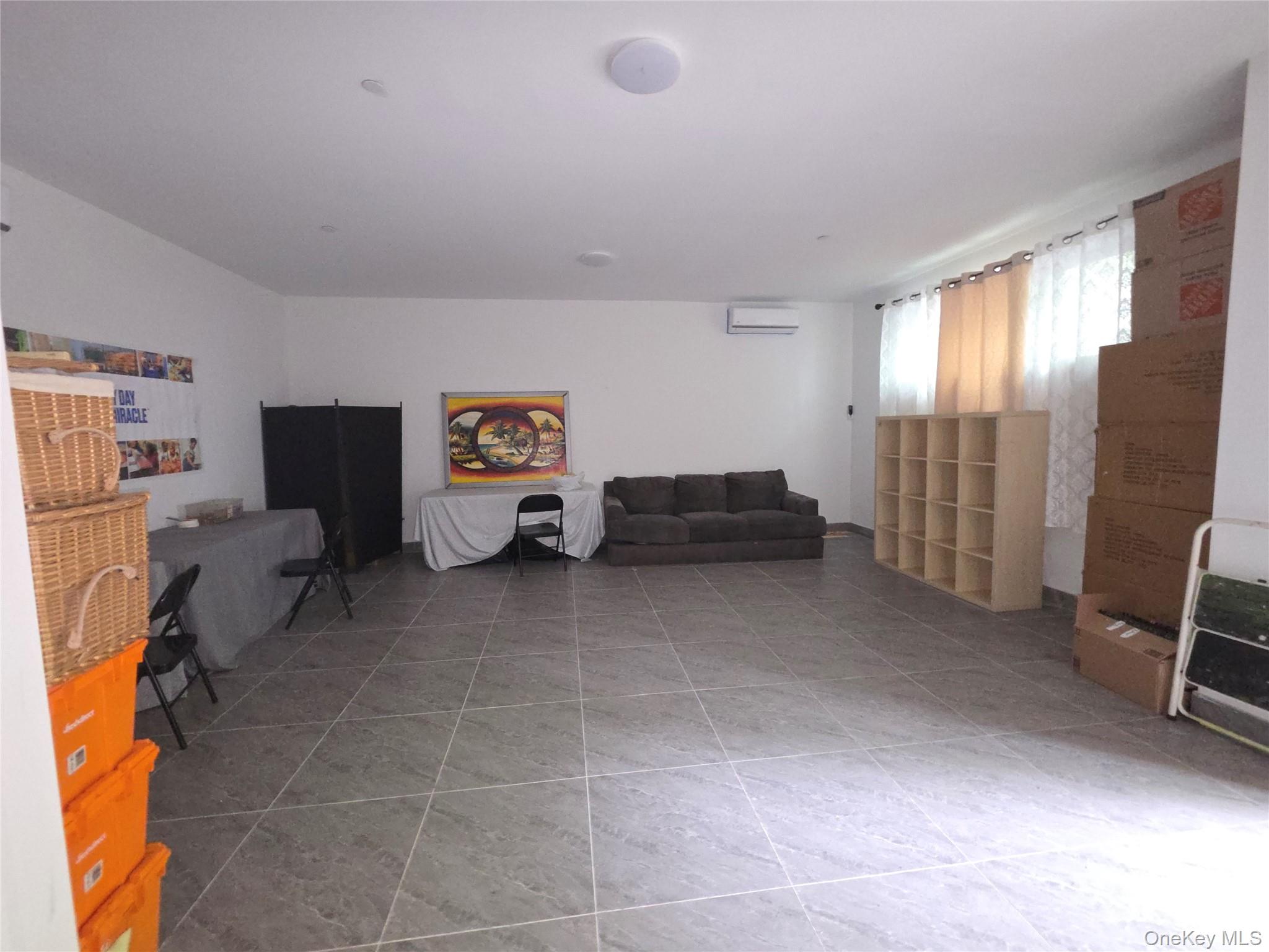 810 E 165th Street Property Photo 1