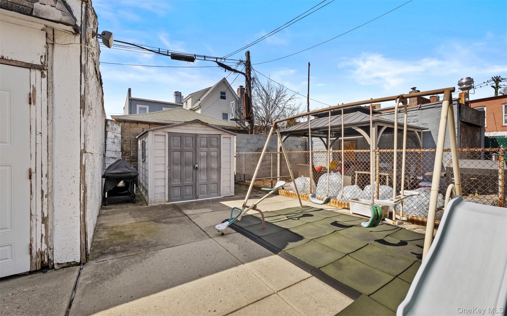 1726 E 48th Street Property Photo 20