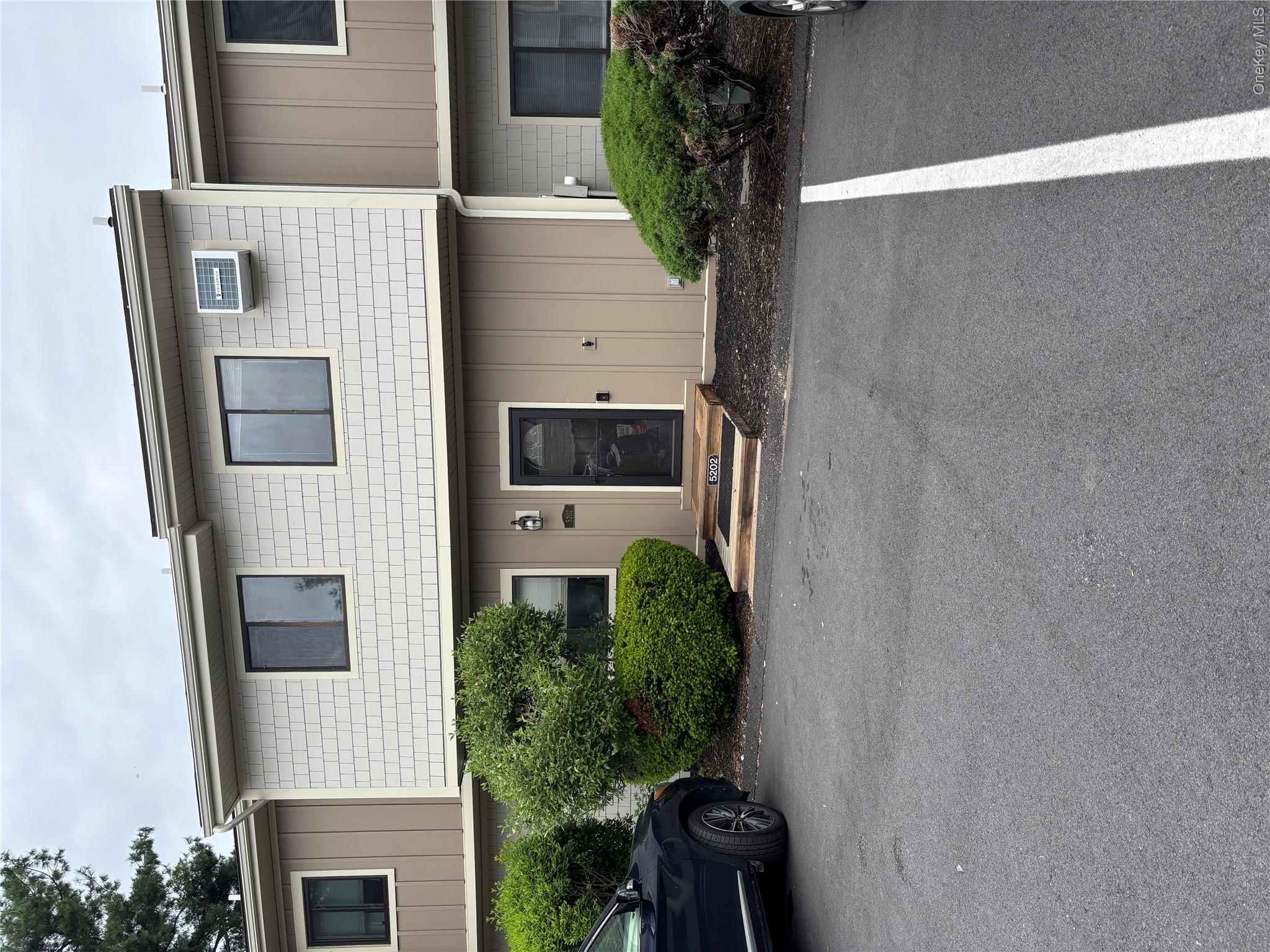5202 Chelsea Cove Property Photo 1