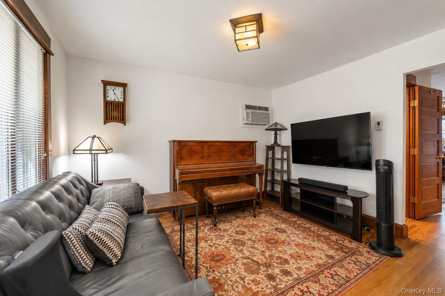 26209 E Williston Avenue Property Photo 7