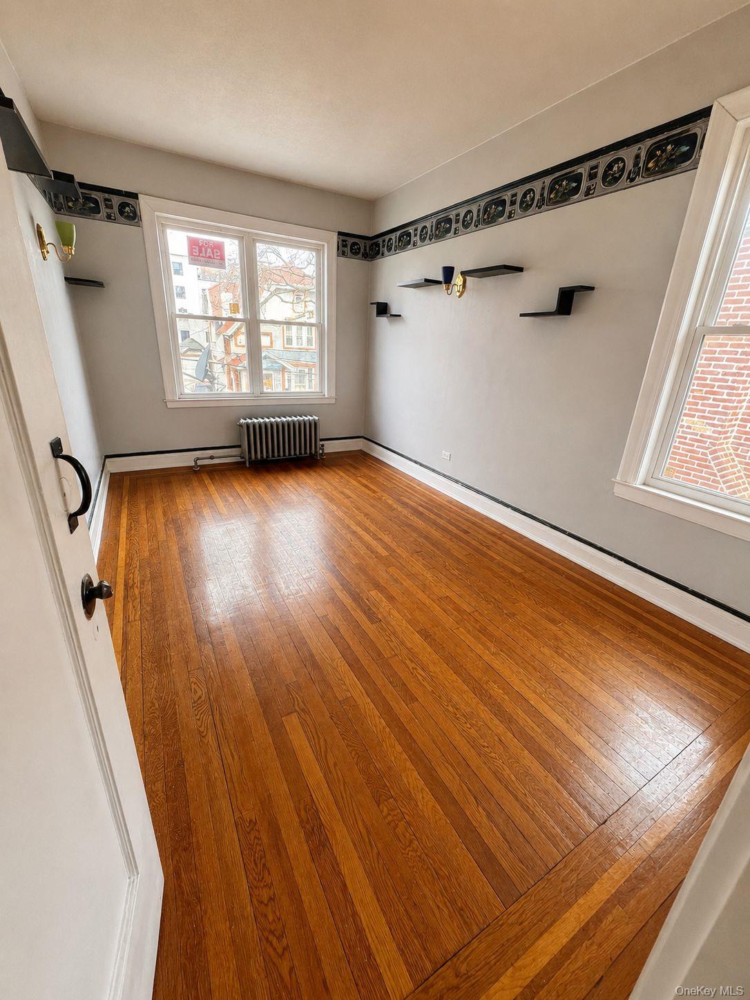 2536 Davidson Avenue Property Photo 8
