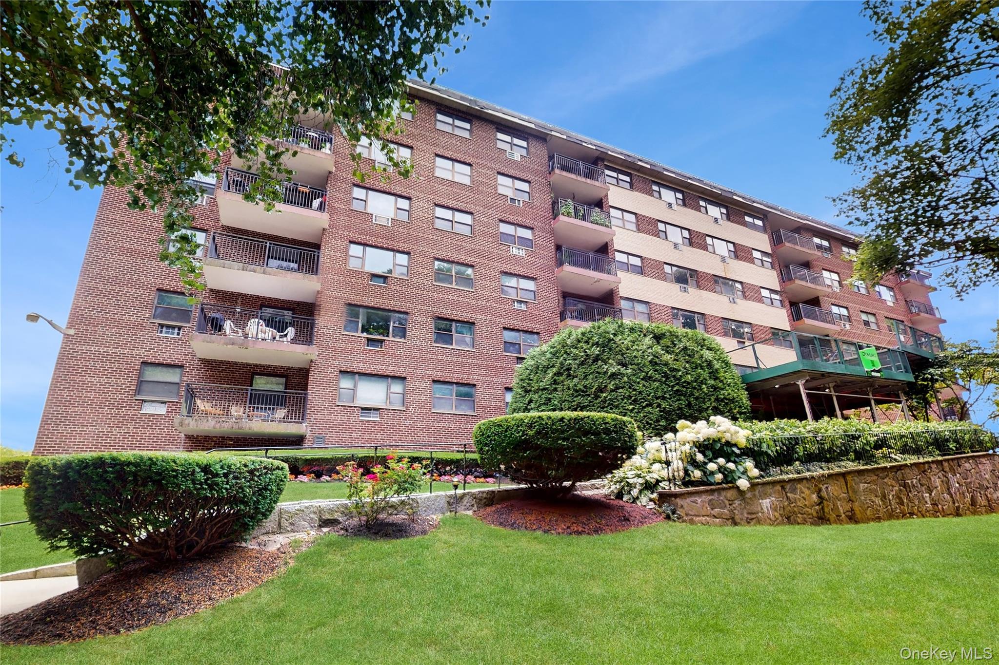 100 Diplomat Drive 2b Property Photo 2