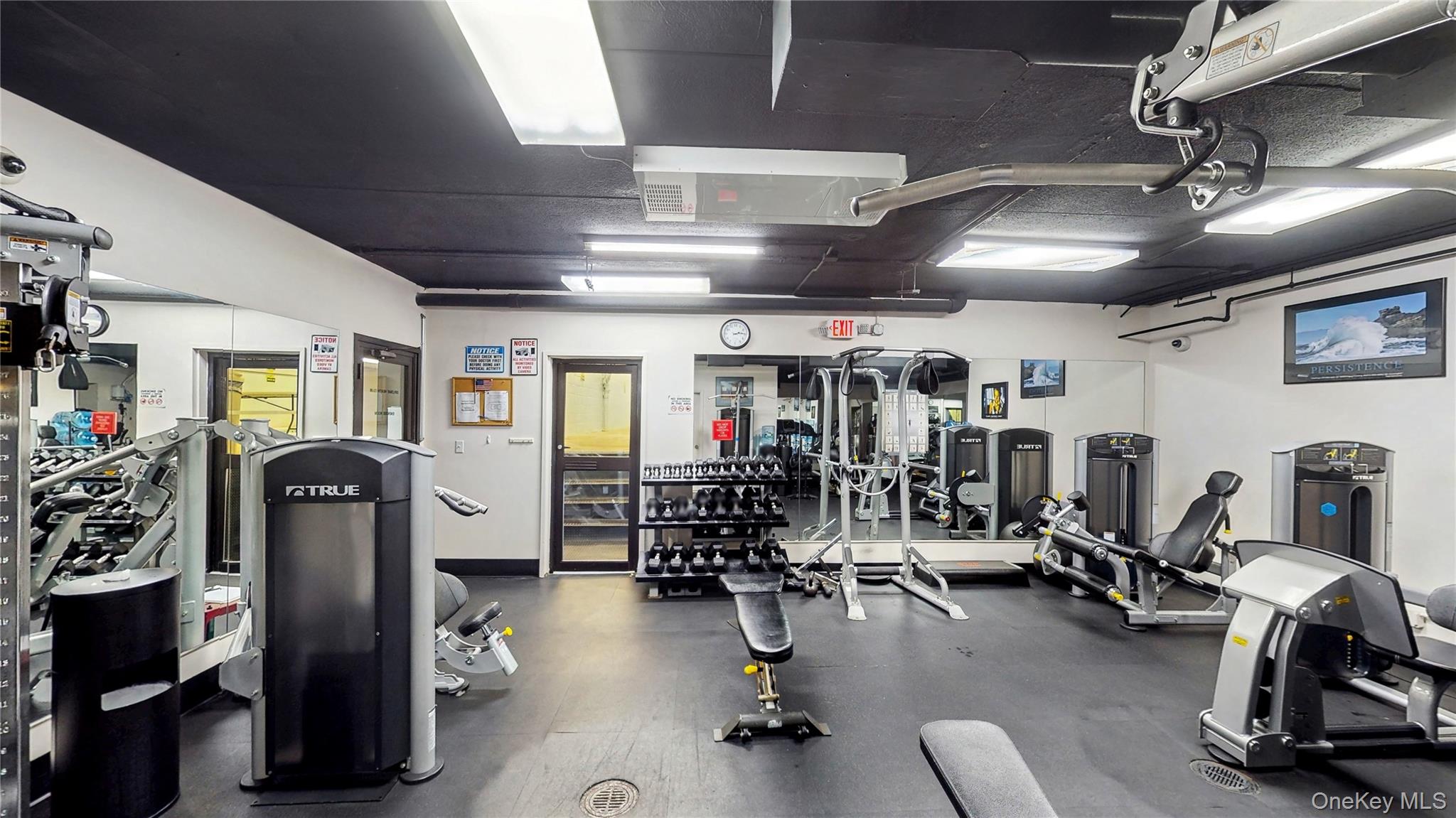 100 Diplomat Drive 2b Property Photo 24