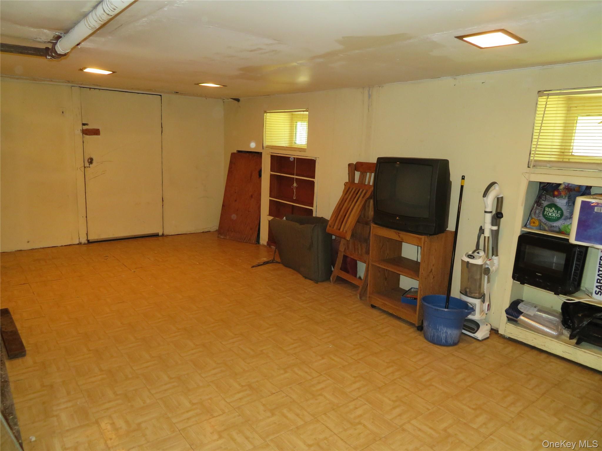 22 State Street Property Photo 24