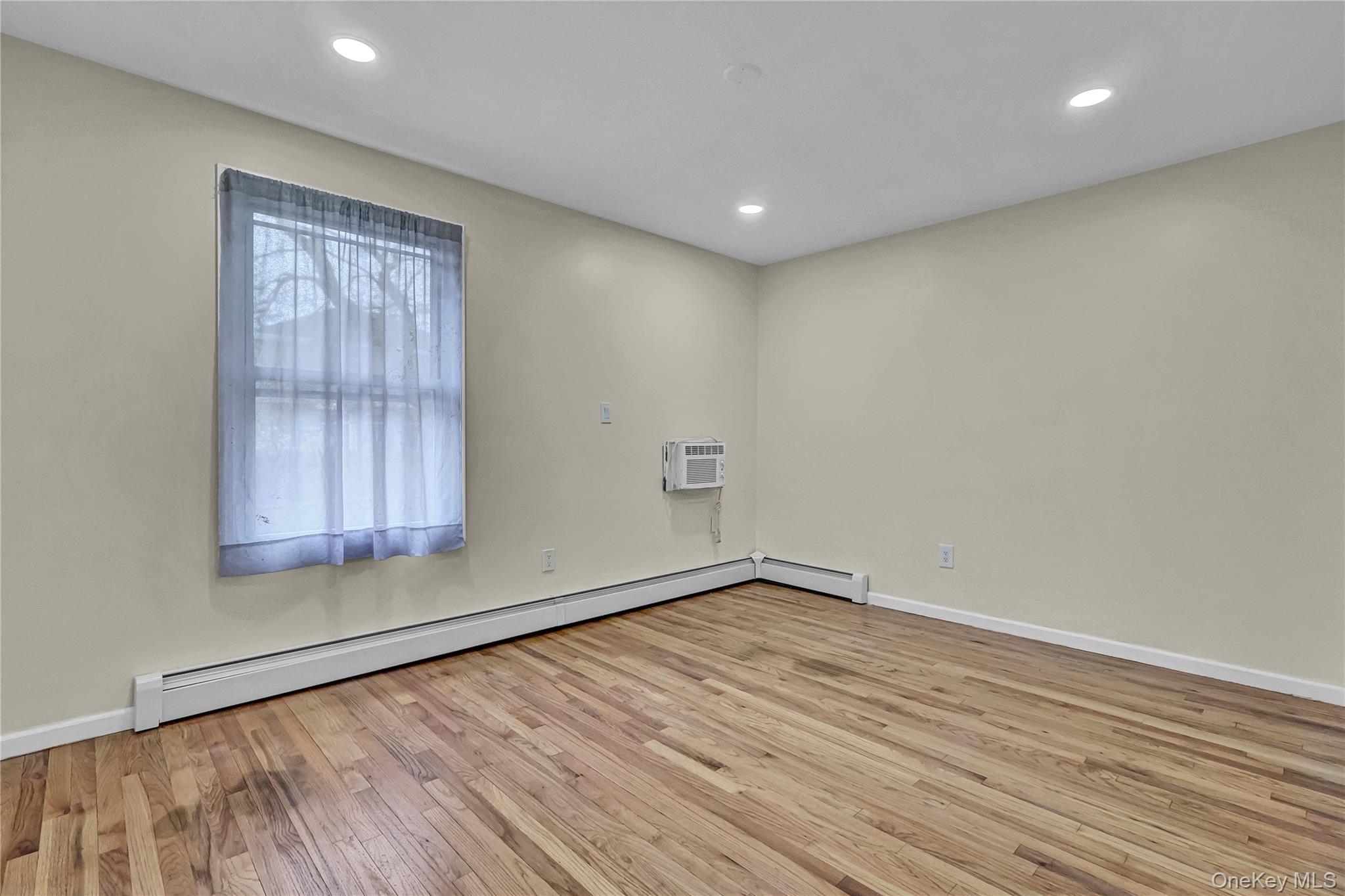 66 Phelps Lane Property Photo 23