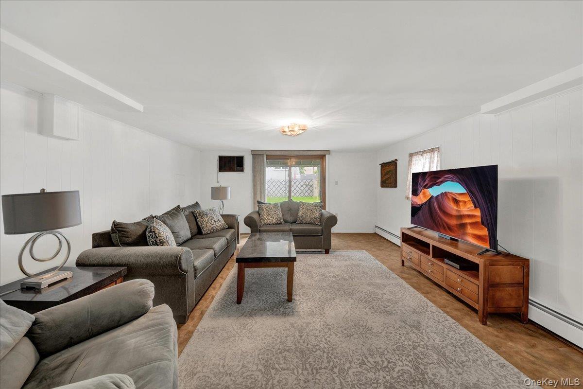 2810 Harding Avenue Property Photo 19