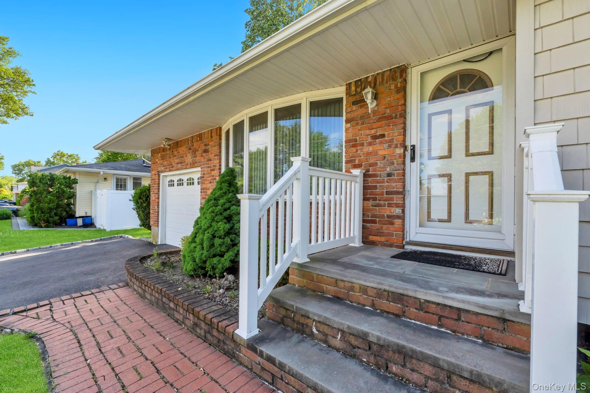 13 Fruitwood Lane Property Photo 2