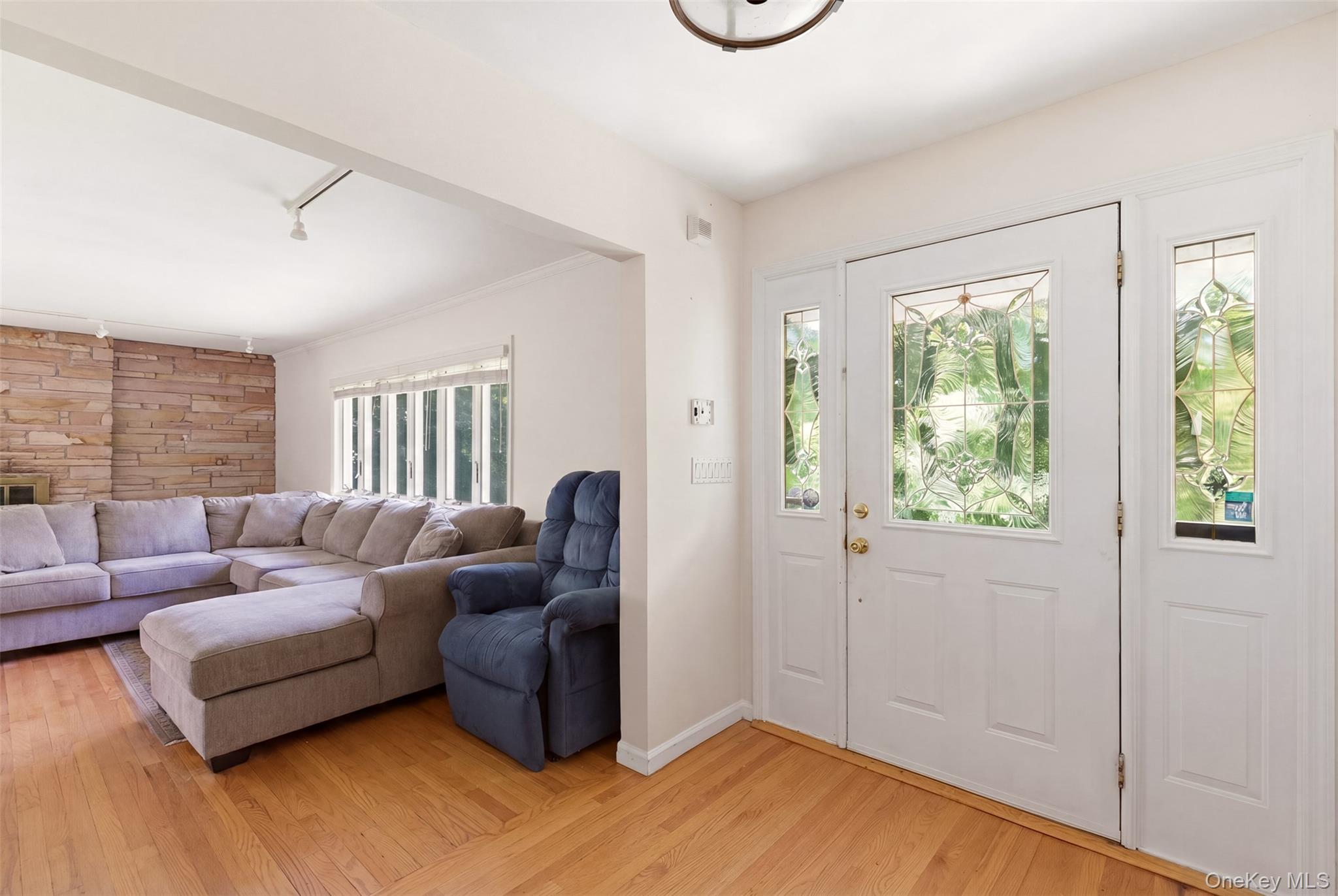 106 Vineyard Road Property Photo 2