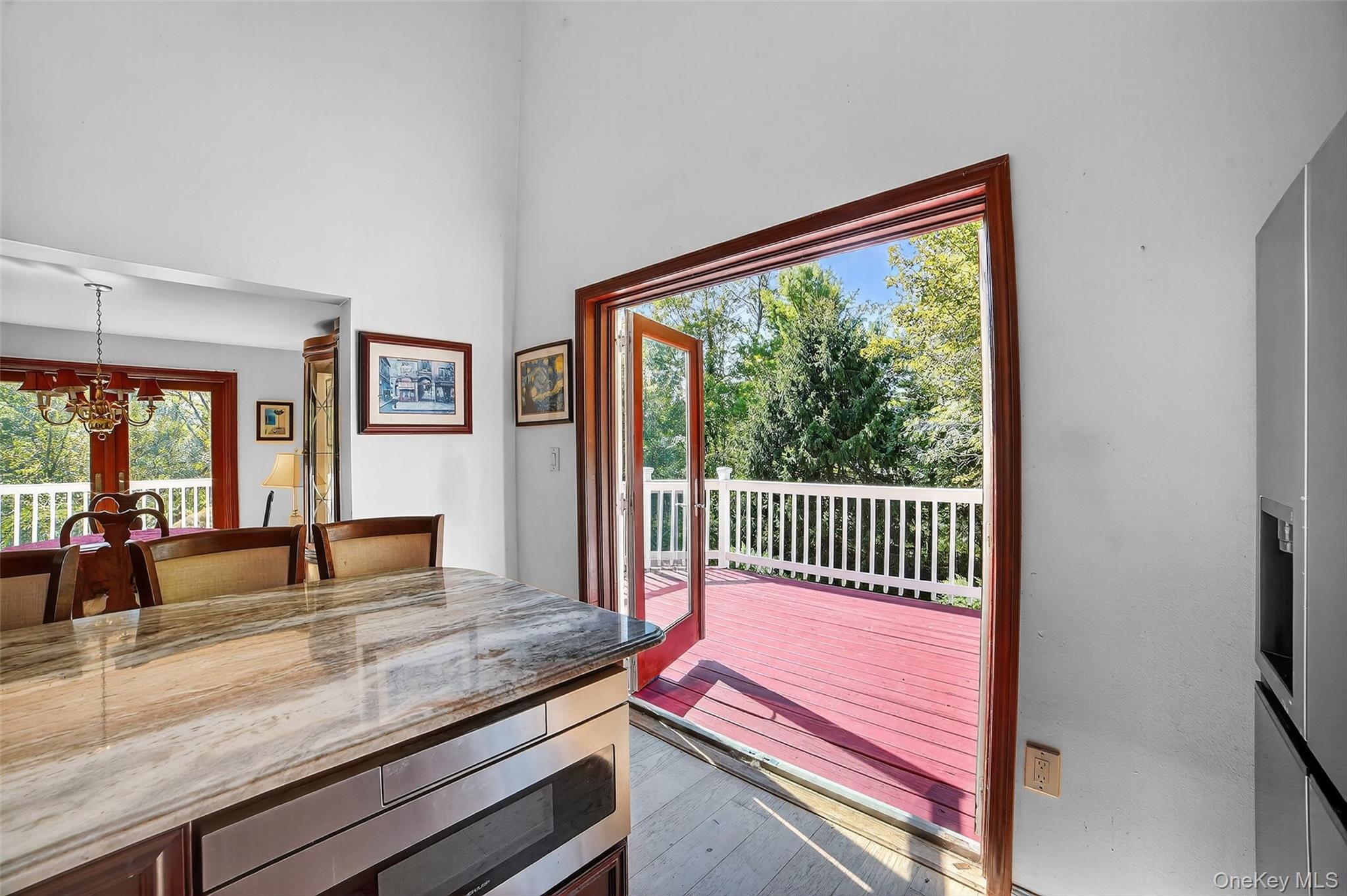 986 Cliff Avenue Property Photo 11