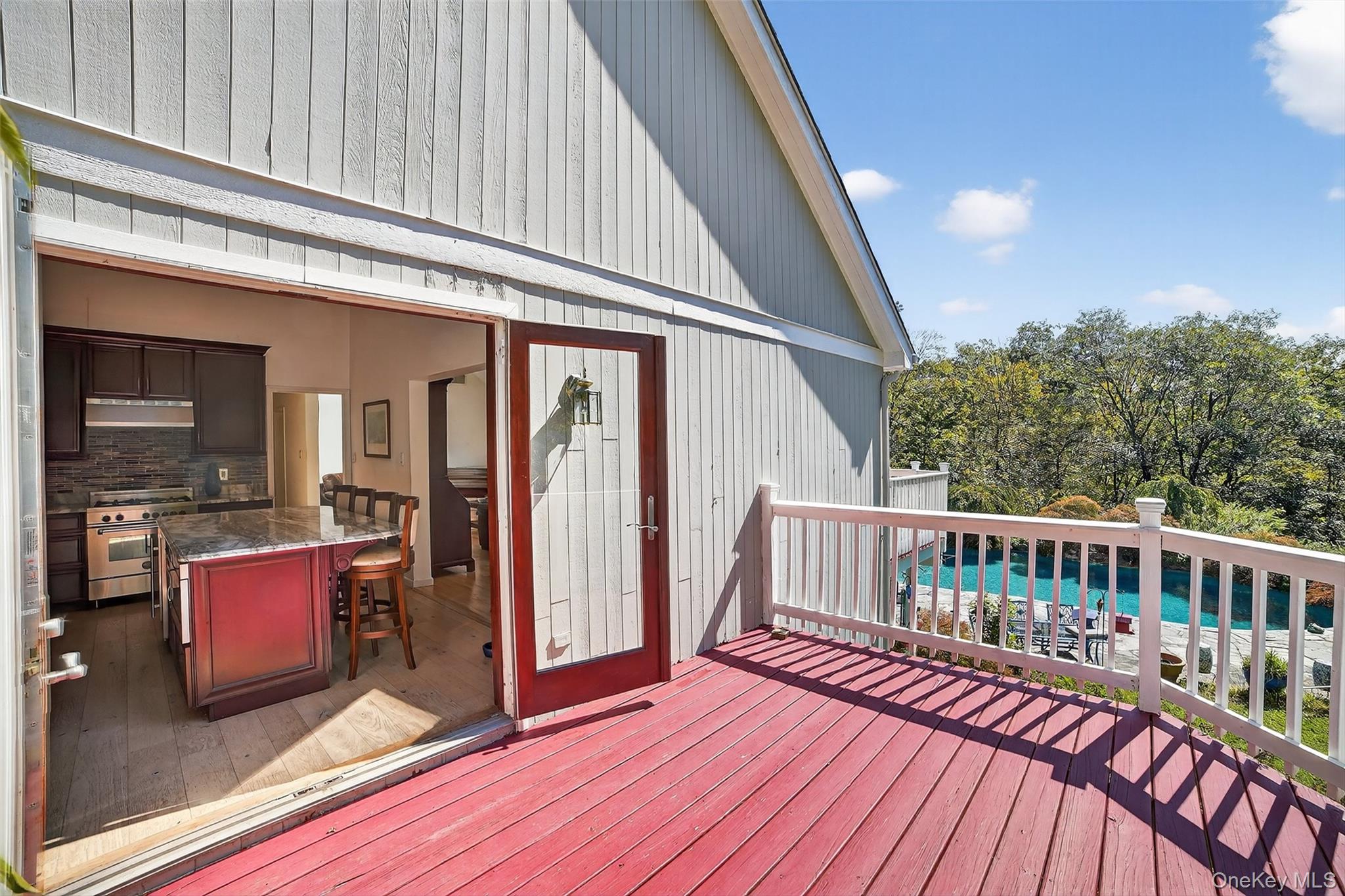 986 Cliff Avenue Property Photo 12