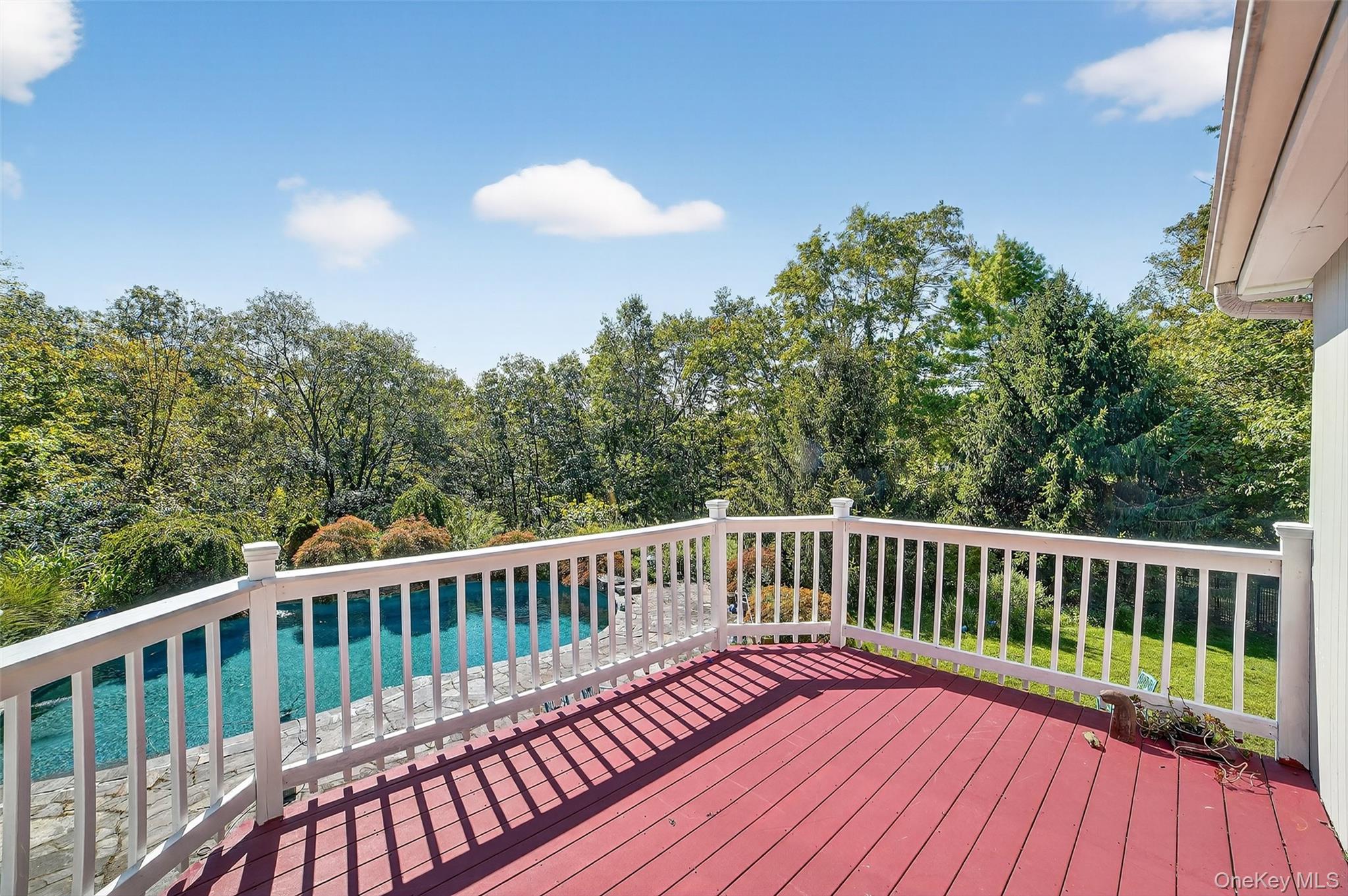 986 Cliff Avenue Property Photo 18