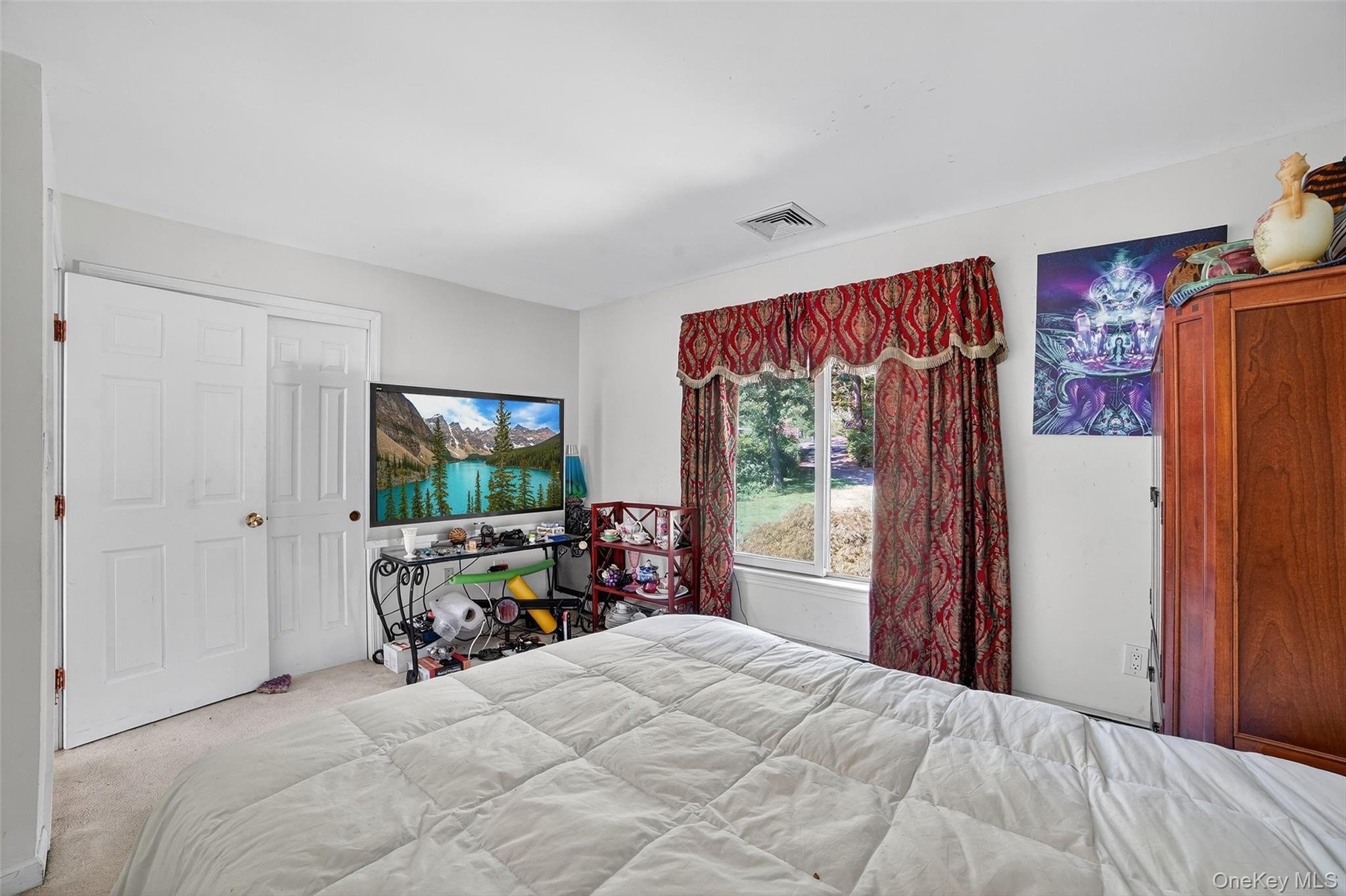 986 Cliff Avenue Property Photo 28